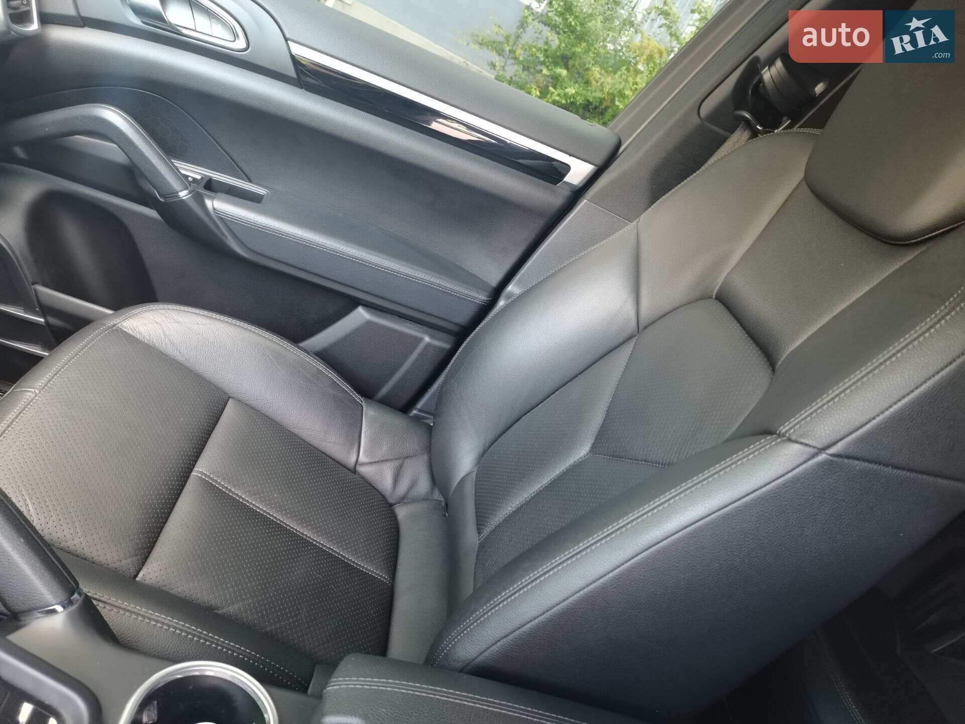 Porsche Cayenne 2014 VIN WP1ZZZ92ZELA42184 фото оголошення 25 з 40