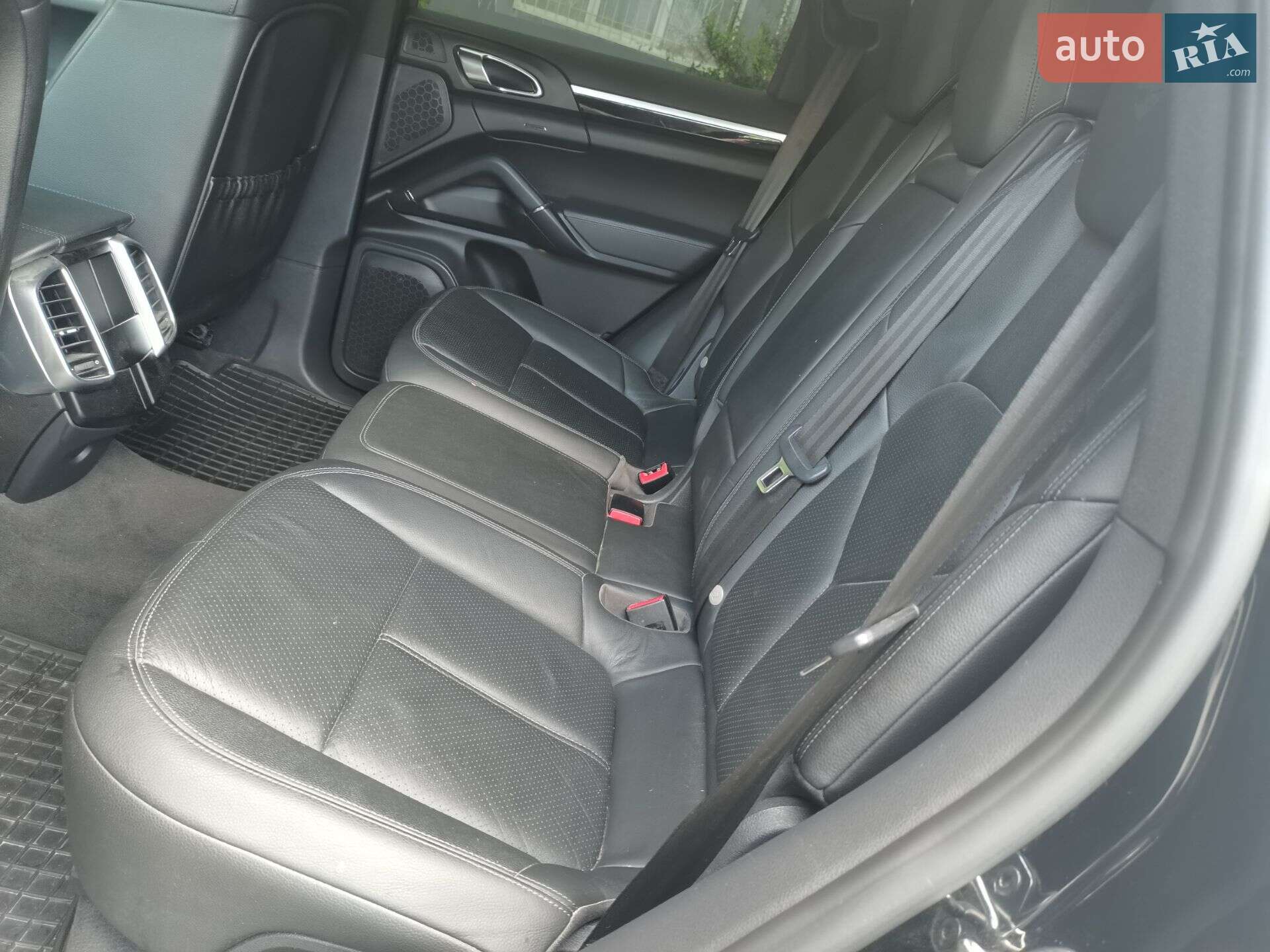Porsche Cayenne 2014 VIN WP1ZZZ92ZELA42184 фото оголошення 27 з 40