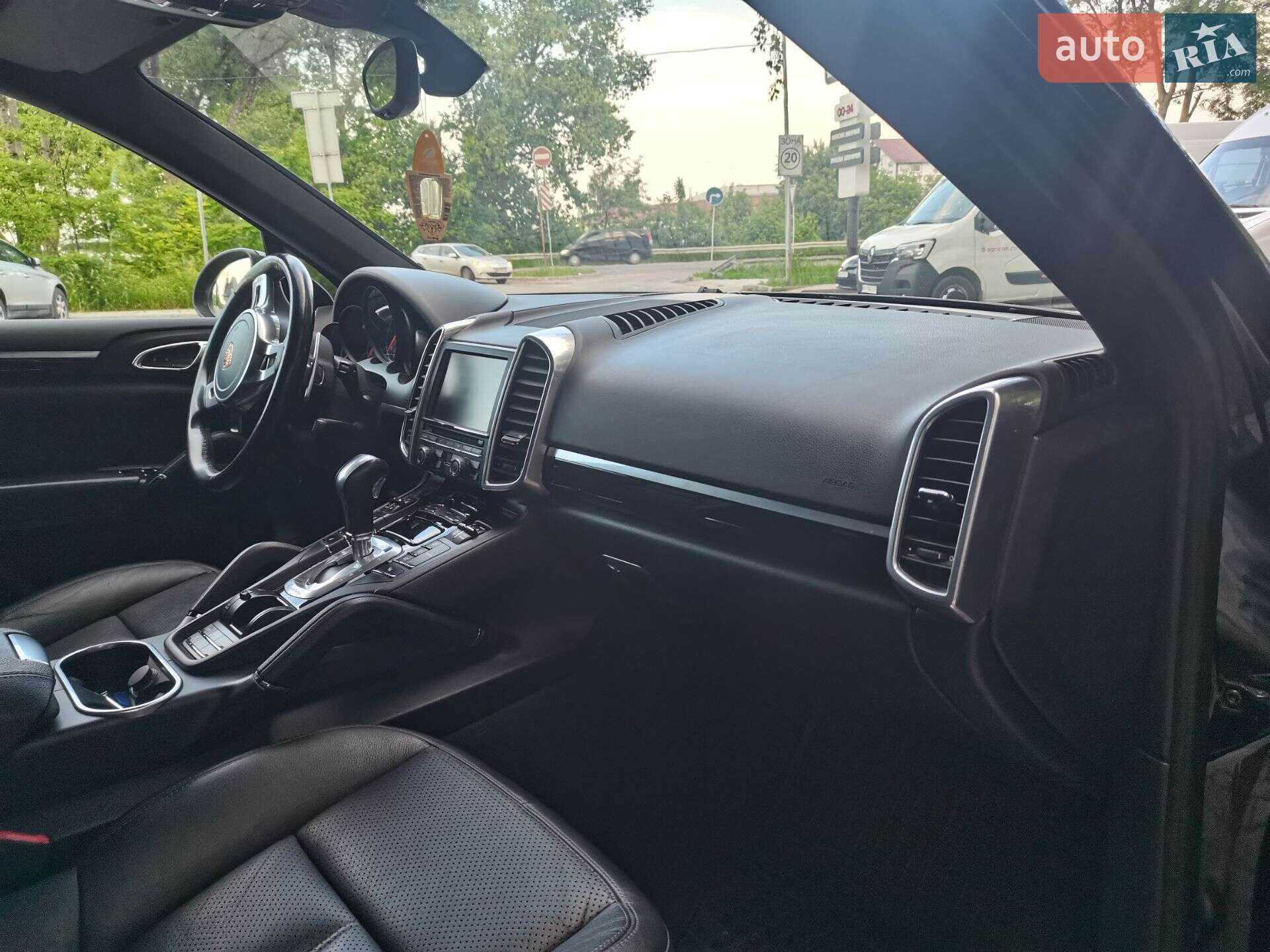 Porsche Cayenne 2014 VIN WP1ZZZ92ZELA42184 фото оголошення 30 з 40