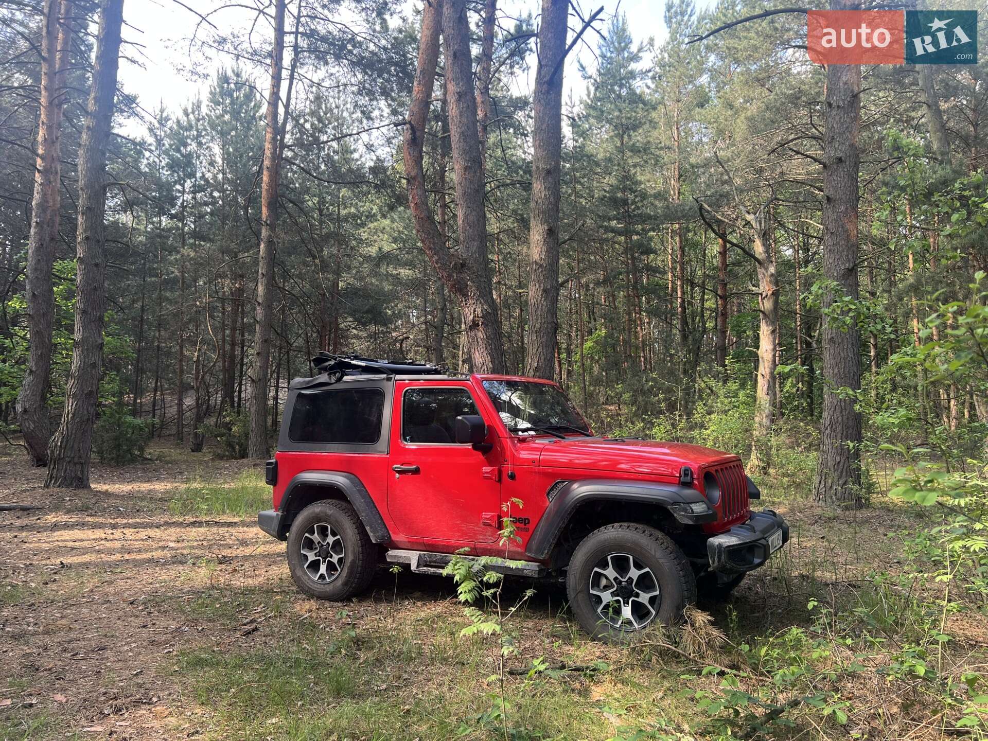 Jeep Wrangler 2021 VIN 1C4GJXAN5MW737597 фото оголошення 3 з 8