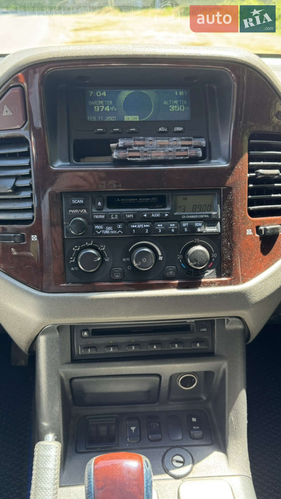 Mitsubishi Pajero 2006 VIN JMYLRV73W7J703267 фото оголошення 4 з 14