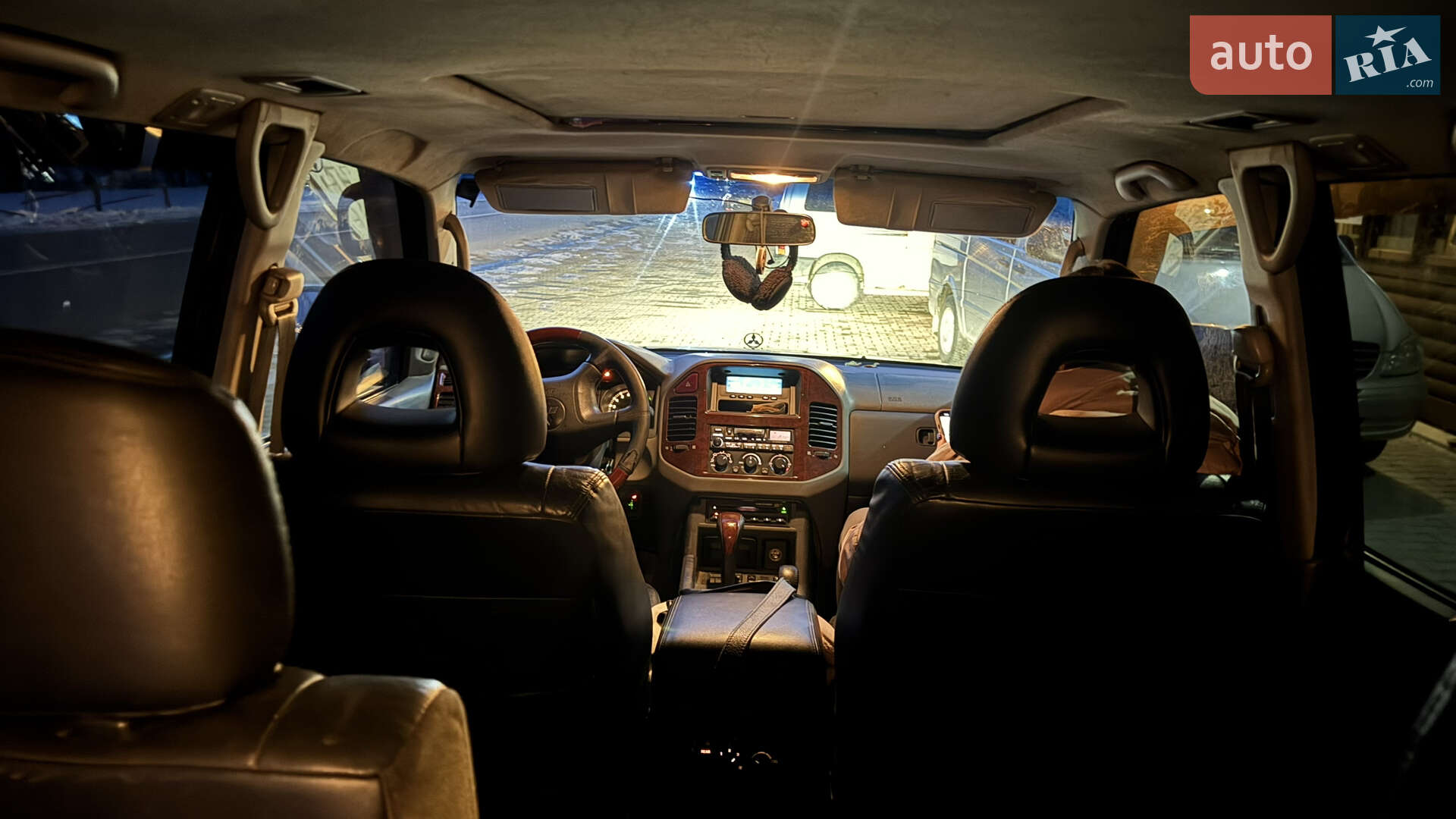 Mitsubishi Pajero 2006 VIN JMYLRV73W7J703267 фото оголошення 7 з 14