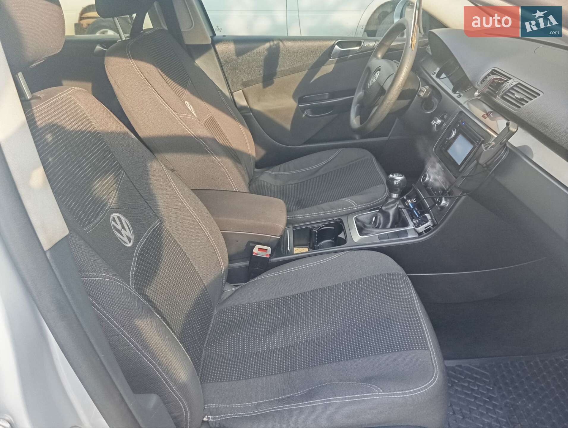 Volkswagen Passat 2010 VIN WVWZZZ3CZAE095743 фото оголошення 13 з 27