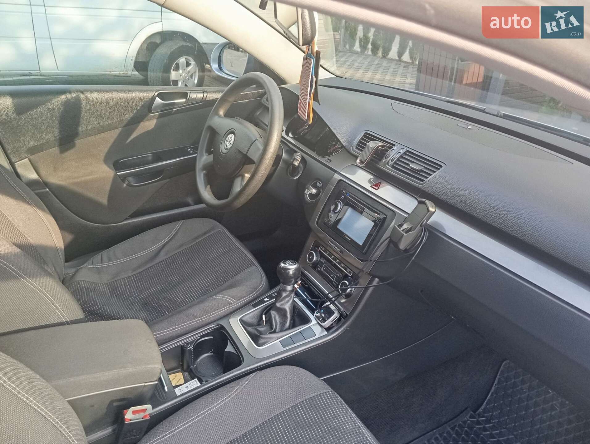 Volkswagen Passat 2010 VIN WVWZZZ3CZAE095743 фото оголошення 14 з 27