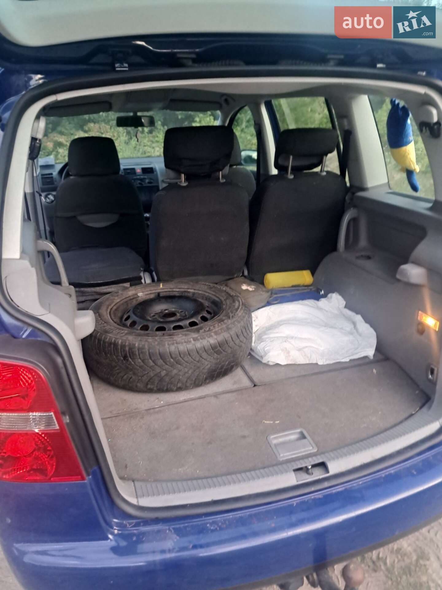 Volkswagen Touran 2004 VIN WVGZZZ1TZ3W018233 фото оголошення 8 з 14