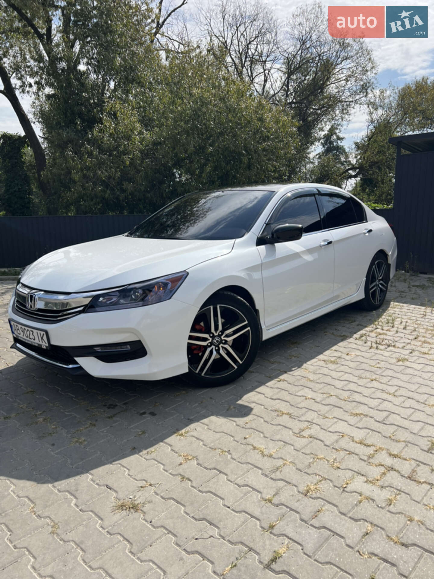 Honda Accord 2016 VIN 1HGCR2F58GA239741 фото оголошення 15 з 43