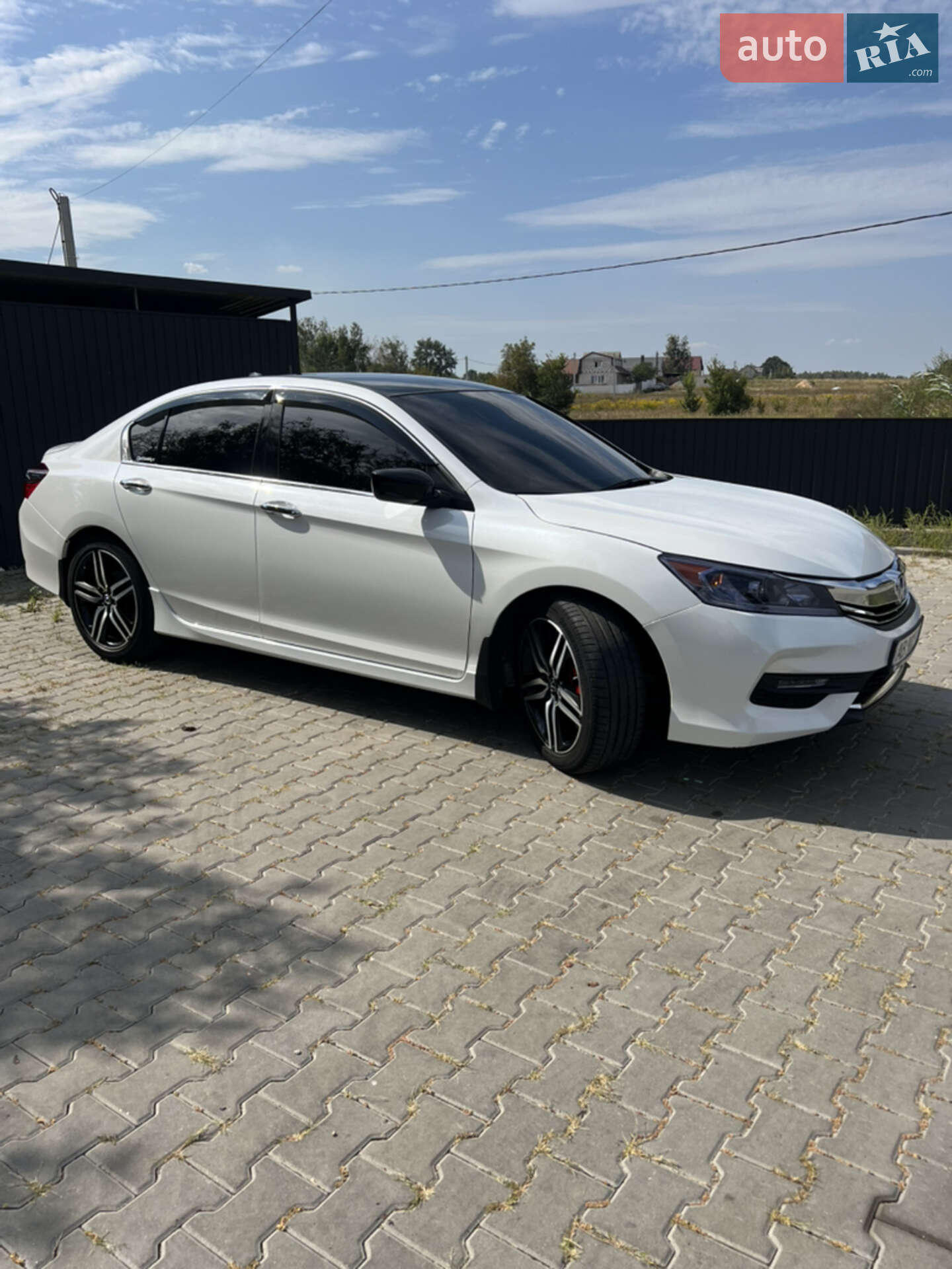 Honda Accord 2016 VIN 1HGCR2F58GA239741 фото оголошення 29 з 43