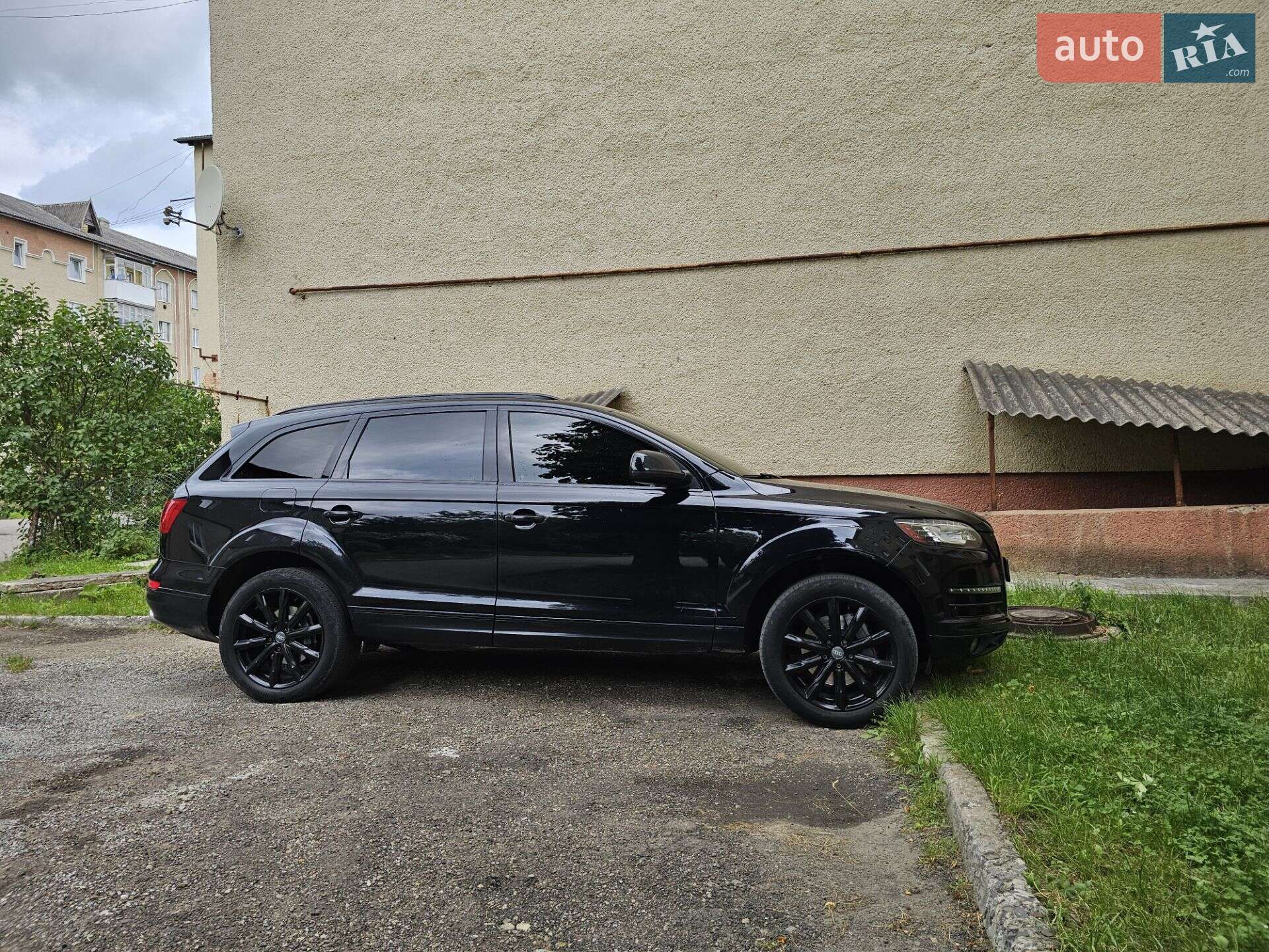 Audi Q7 2013 VIN WA1VMAFEXDD011695 фото оголошення 3 з 30