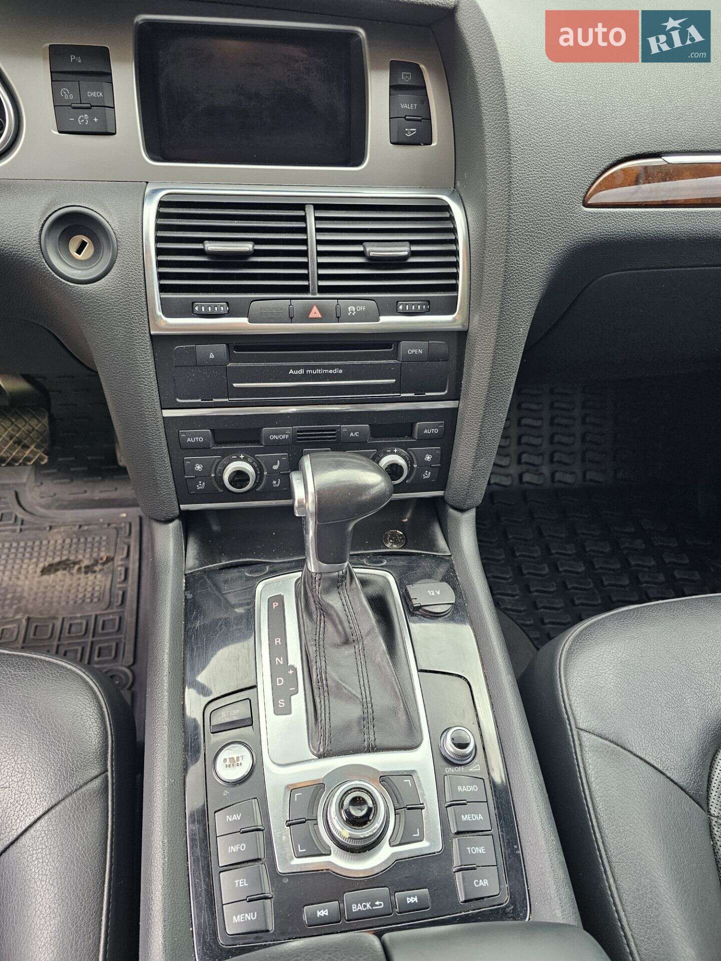 Audi Q7 2013 VIN WA1VMAFEXDD011695 фото оголошення 26 з 30