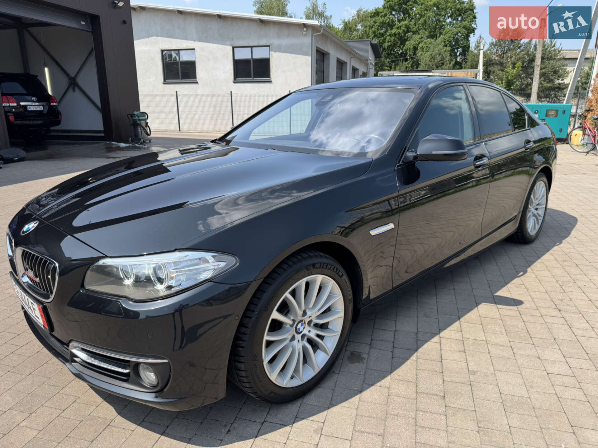 BMW 5 Series 2015 VIN WBA5D71020G248966 фото оголошення 11 з 76