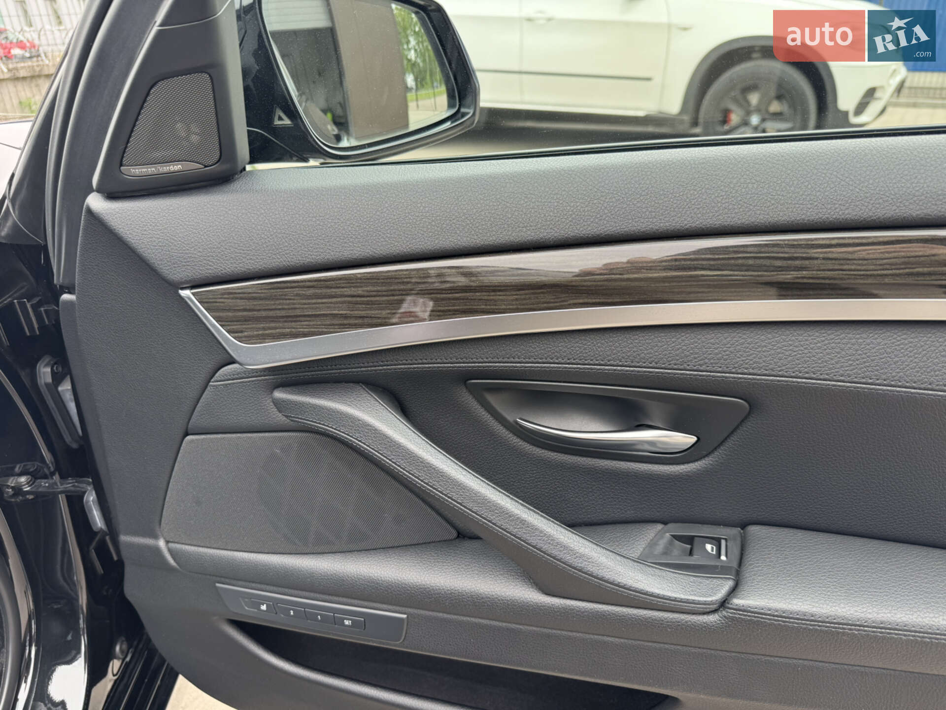 BMW 5 Series 2015 VIN WBA5D71020G248966 фото оголошення 55 з 76