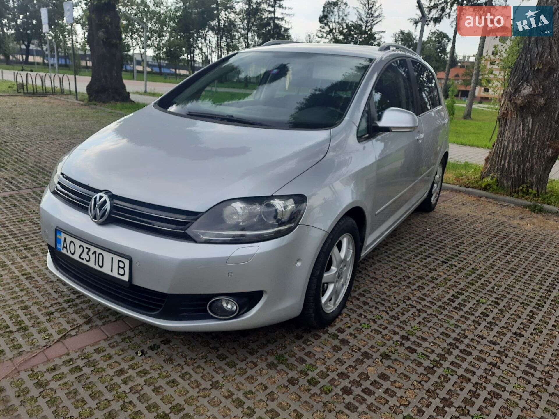 Volkswagen Golf Plus 2011 VIN WVWZZZ1KZCW510160 фото оголошення 2 з 22