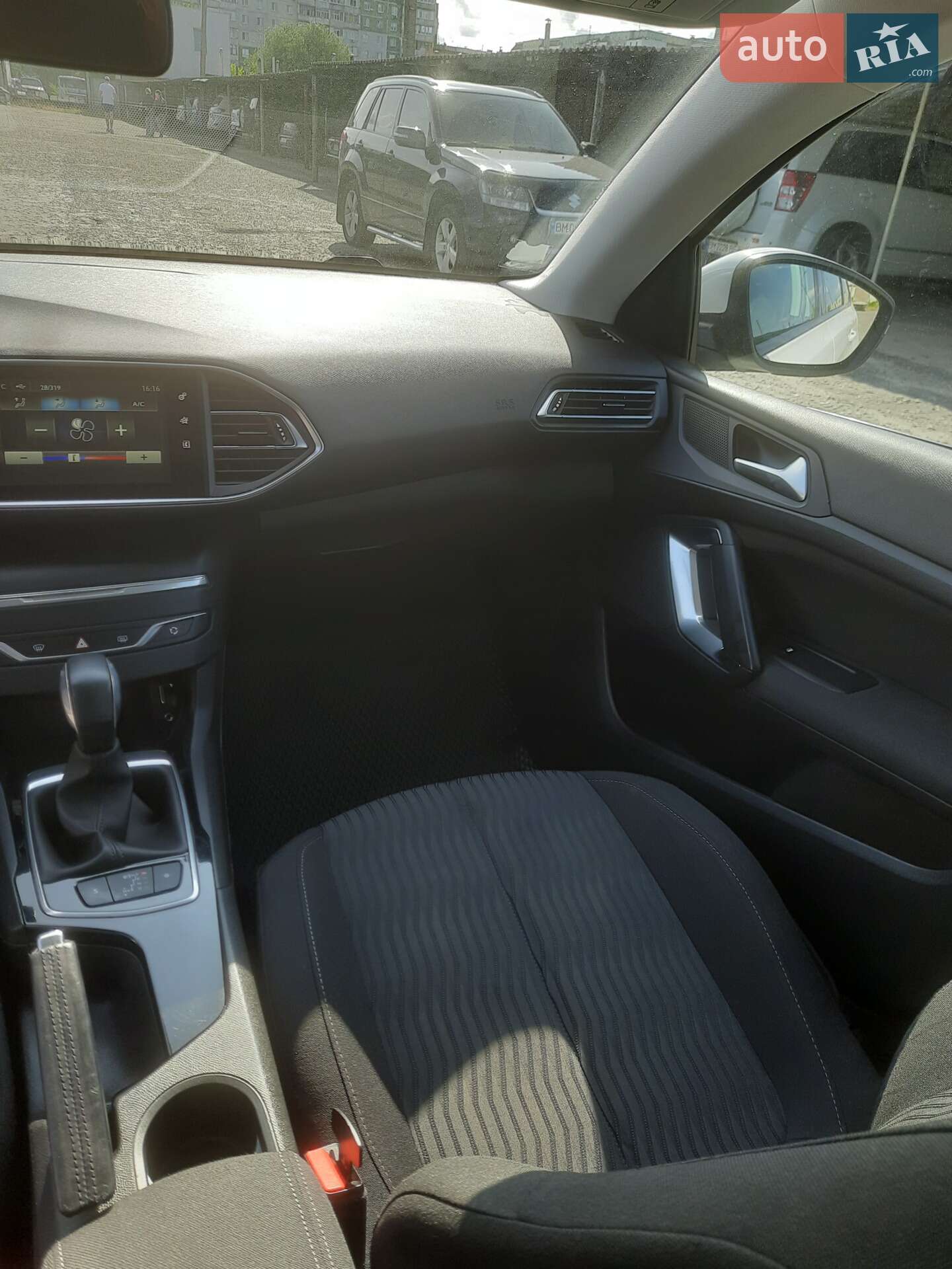 Peugeot 308 2015 VIN VF3LCBHZWFS175733 фото оголошення 6 з 39