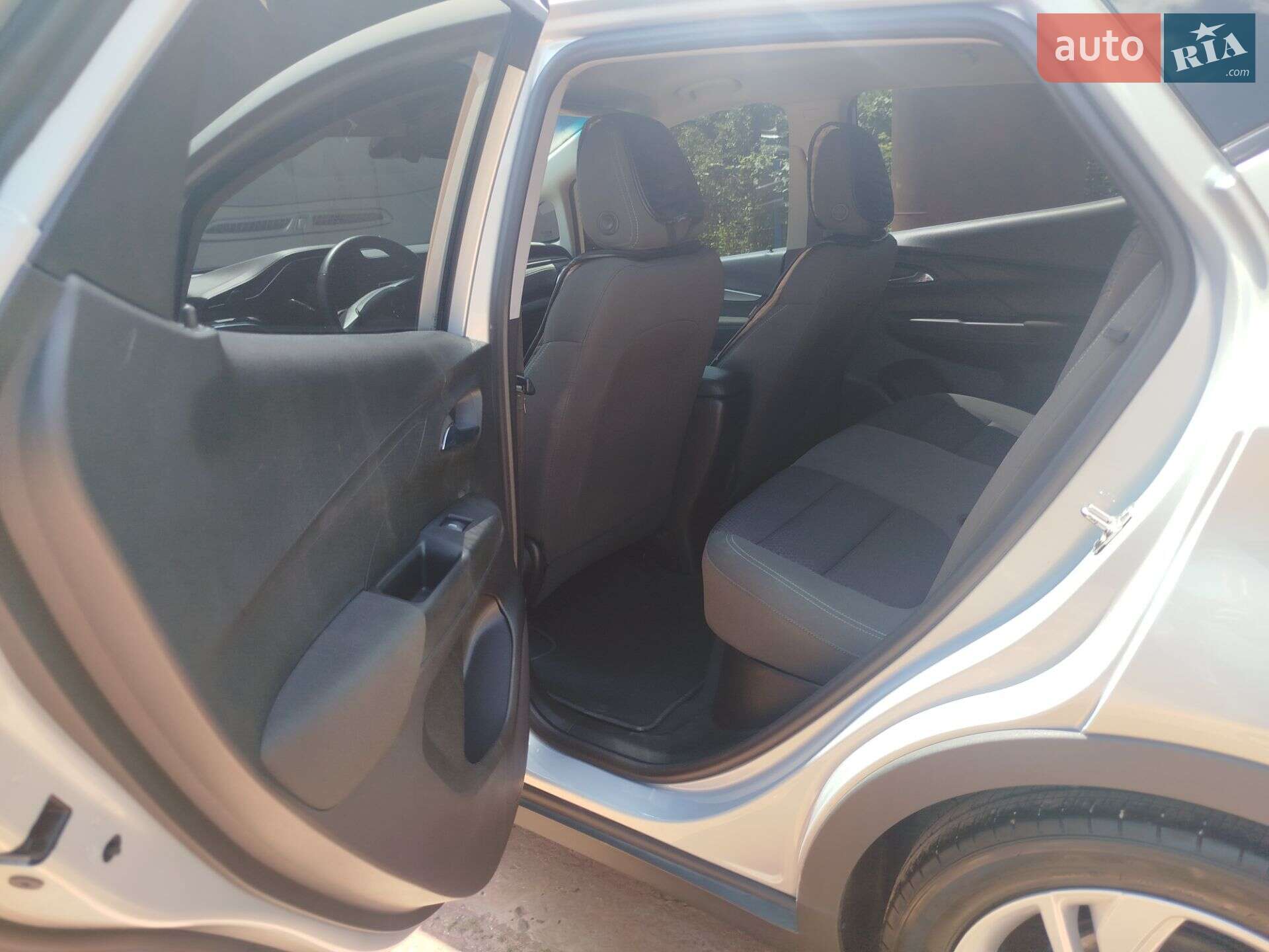 Chevrolet Bolt EV 2023 VIN 1G1FW6S08P4168702 фото оголошення 2 з 15
