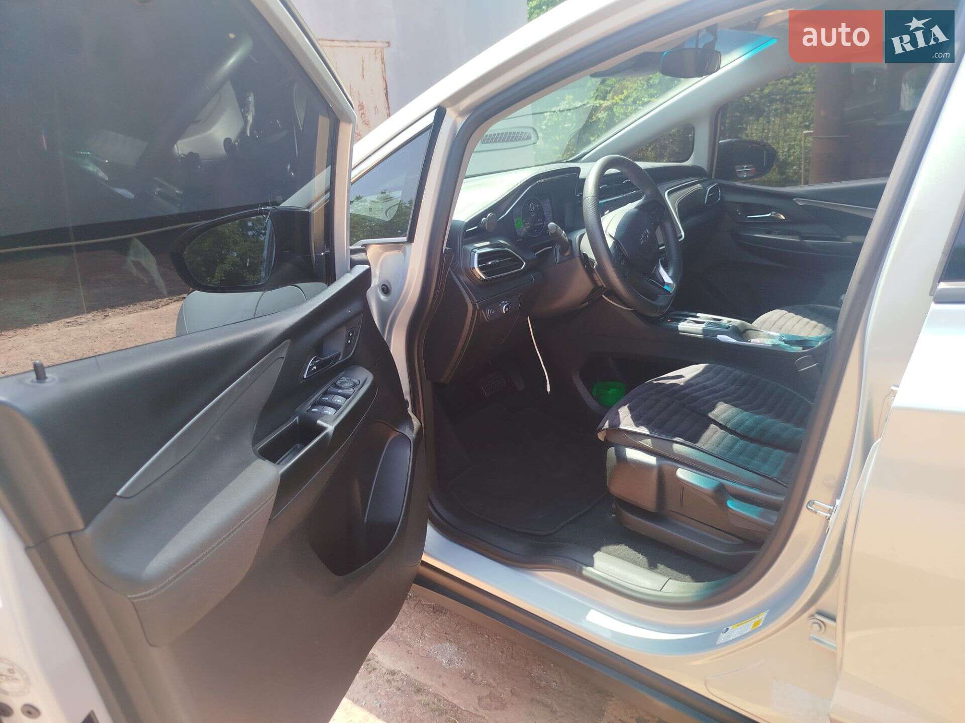 Chevrolet Bolt EV 2023 VIN 1G1FW6S08P4168702 фото оголошення 3 з 15