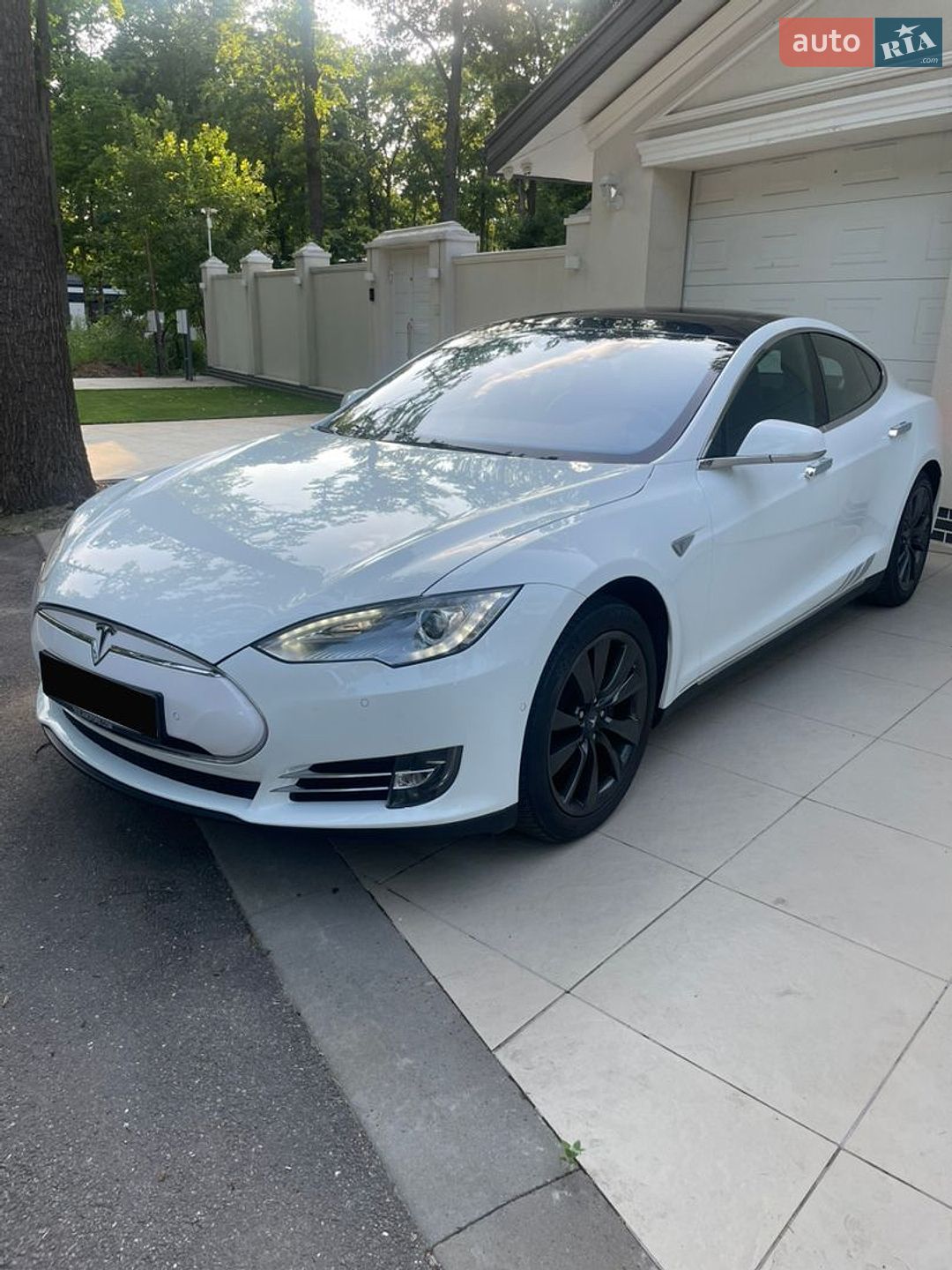 Tesla Model S 2016 VIN 5YJSA7E20GF126850 фото оголошення 4 з 27