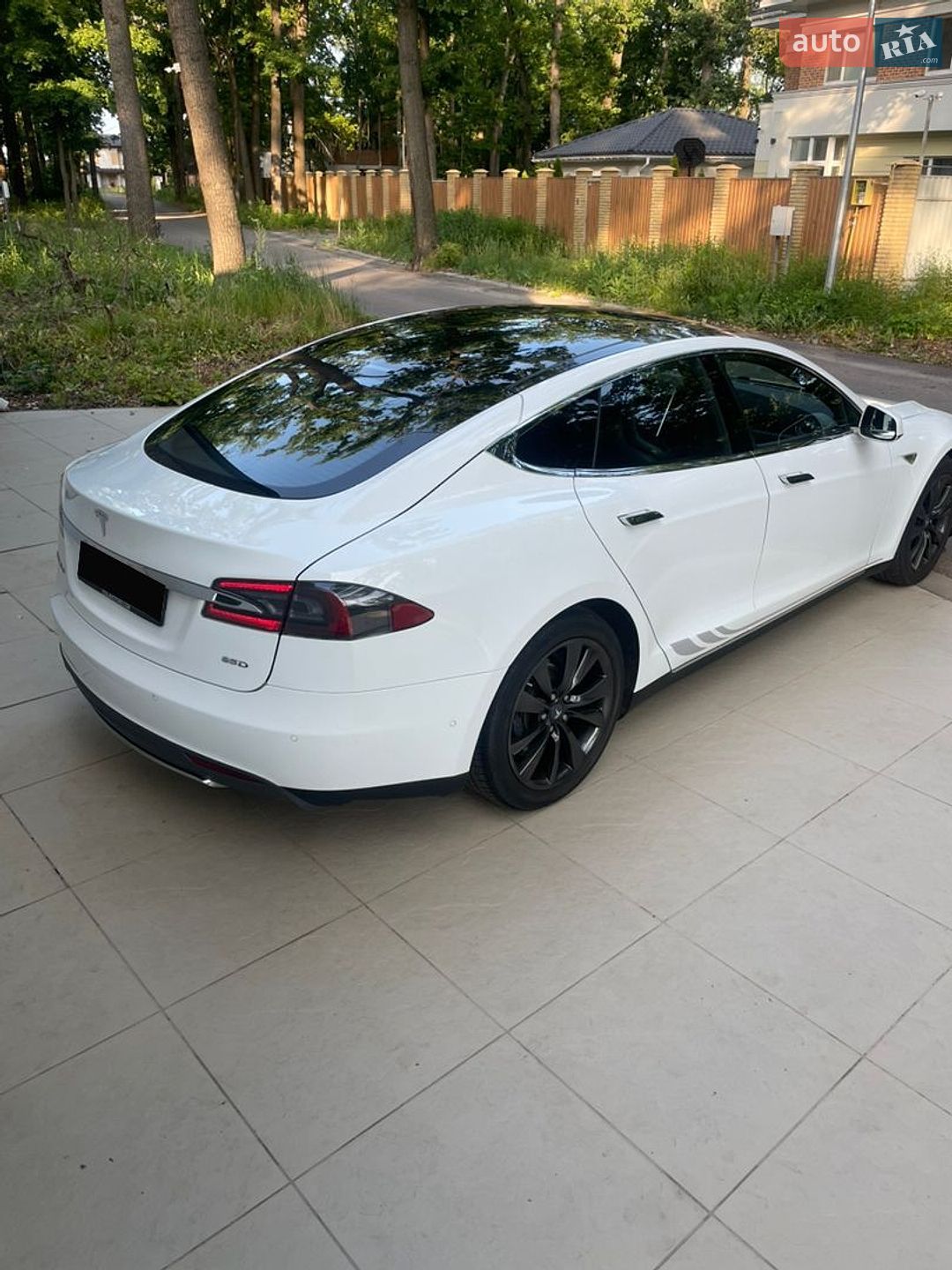 Tesla Model S 2016 VIN 5YJSA7E20GF126850 фото оголошення 6 з 27