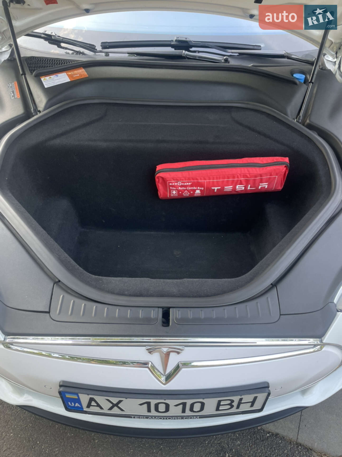 Tesla Model S 2016 VIN 5YJSA7E20GF126850 фото оголошення 25 з 27