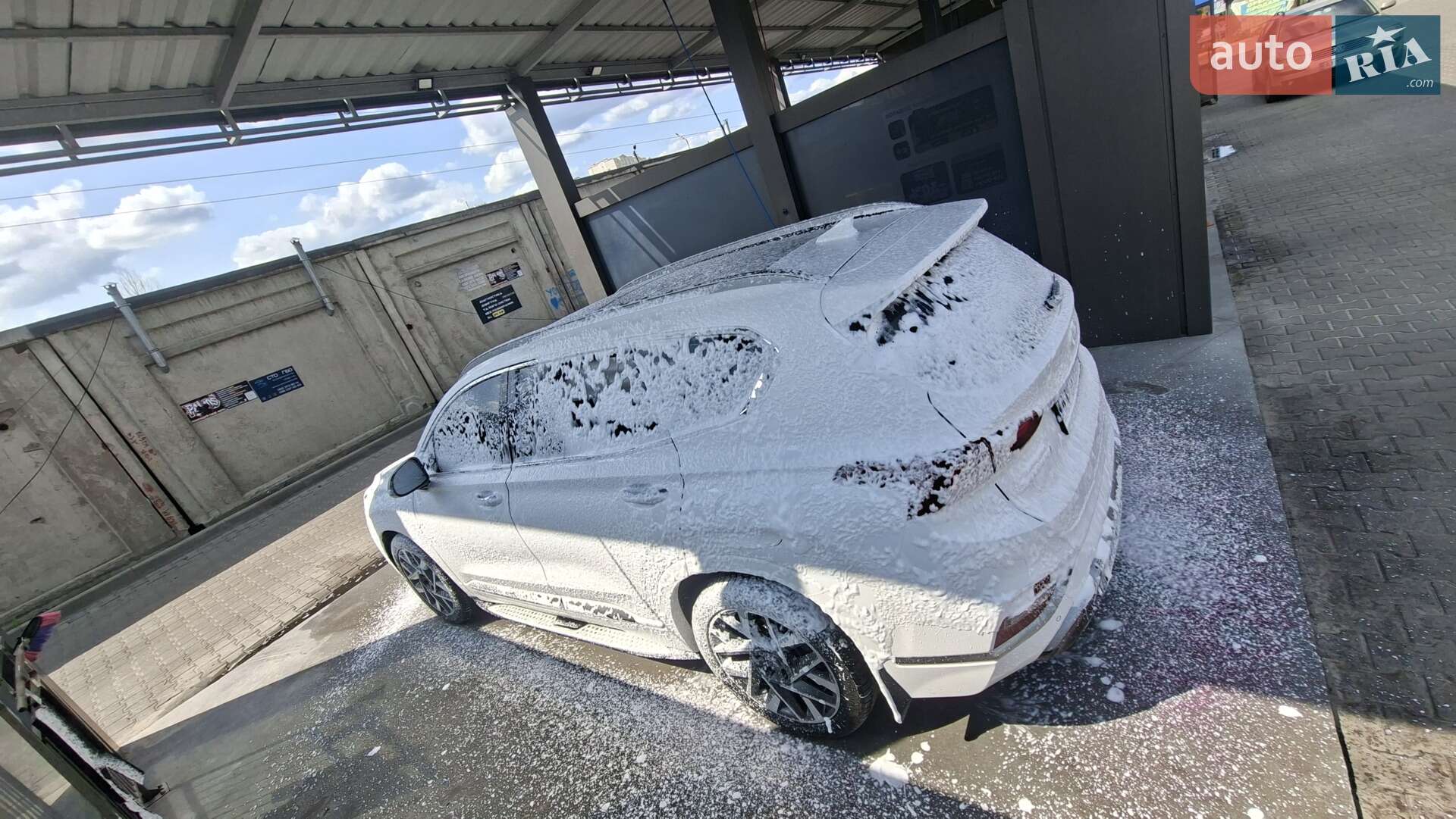 Hyundai Santa FE 2018 VIN KMHS581CDKU108194 фото оголошення 24 з 162