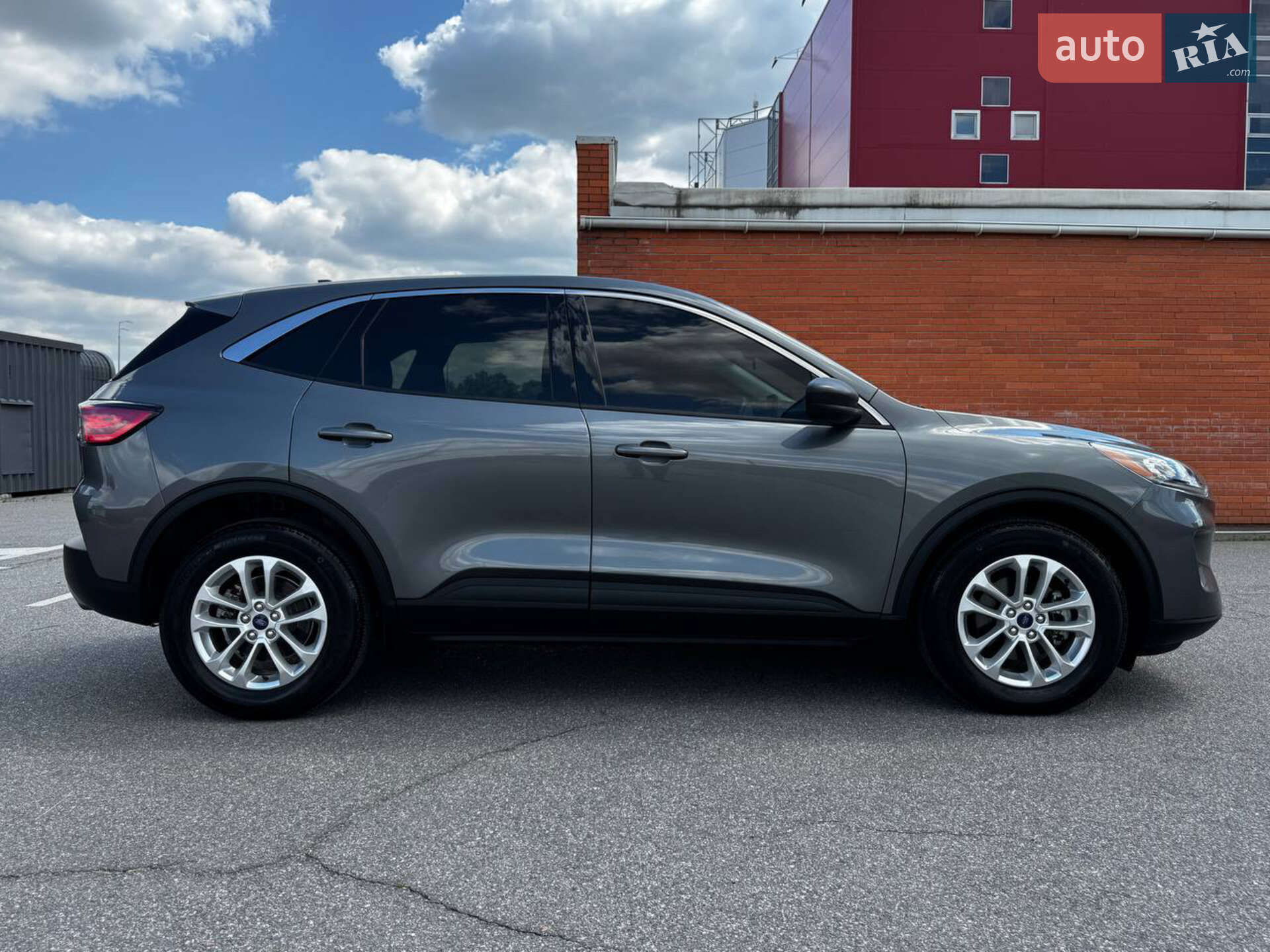 Ford Escape 2022 VIN 1FMCU0BZXNUA21740 фото оголошення 8 з 26
