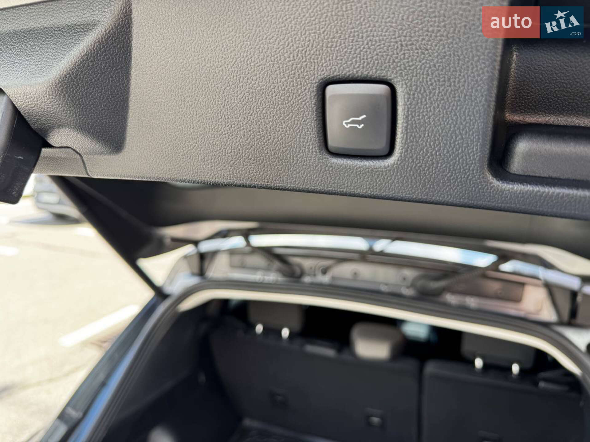 Ford Escape 2022 VIN 1FMCU0BZXNUA21740 фото оголошення 22 з 26