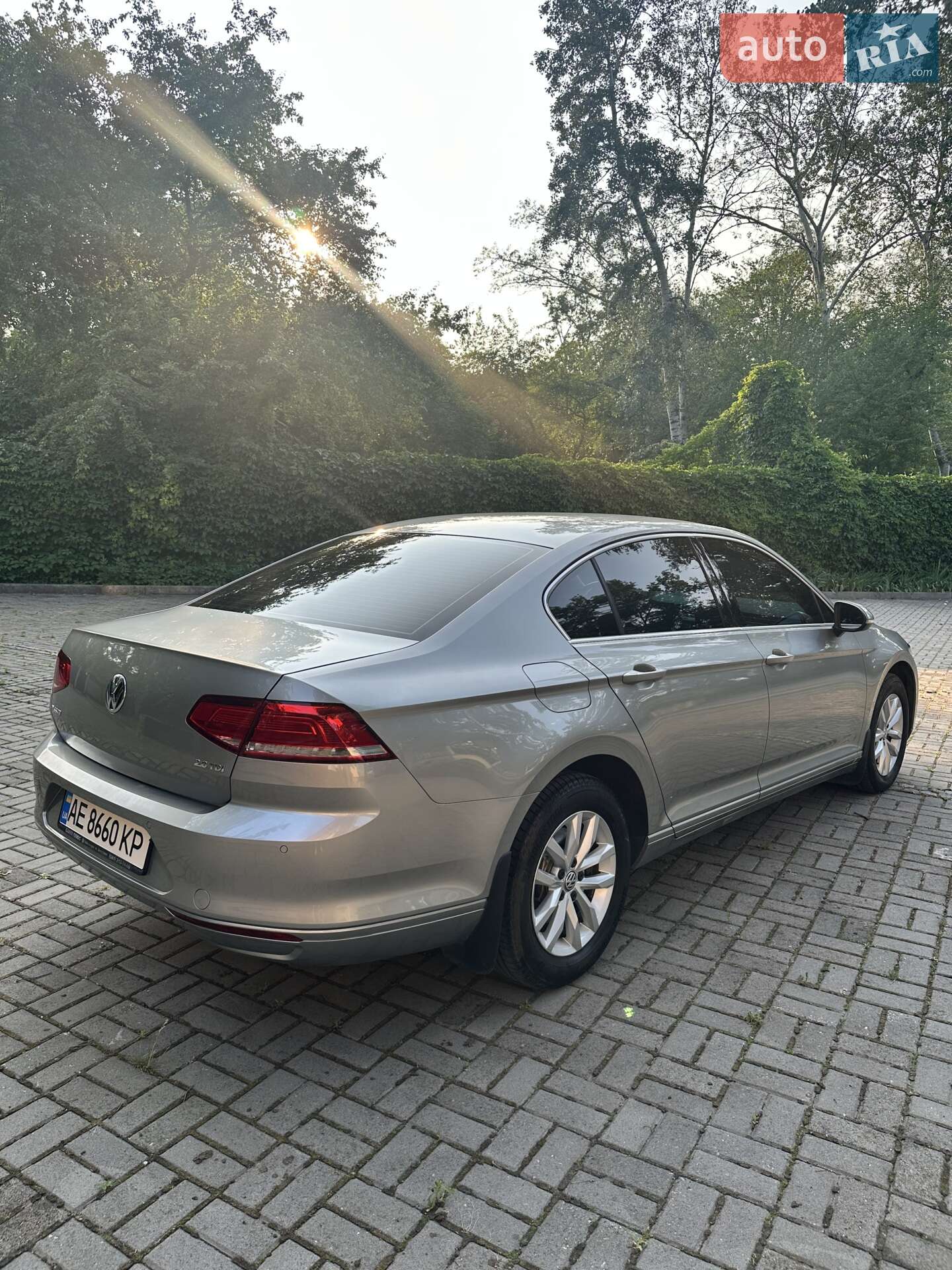 Volkswagen Passat 2017 VIN WVWZZZ3CZHE176742 фото оголошення 12 з 24