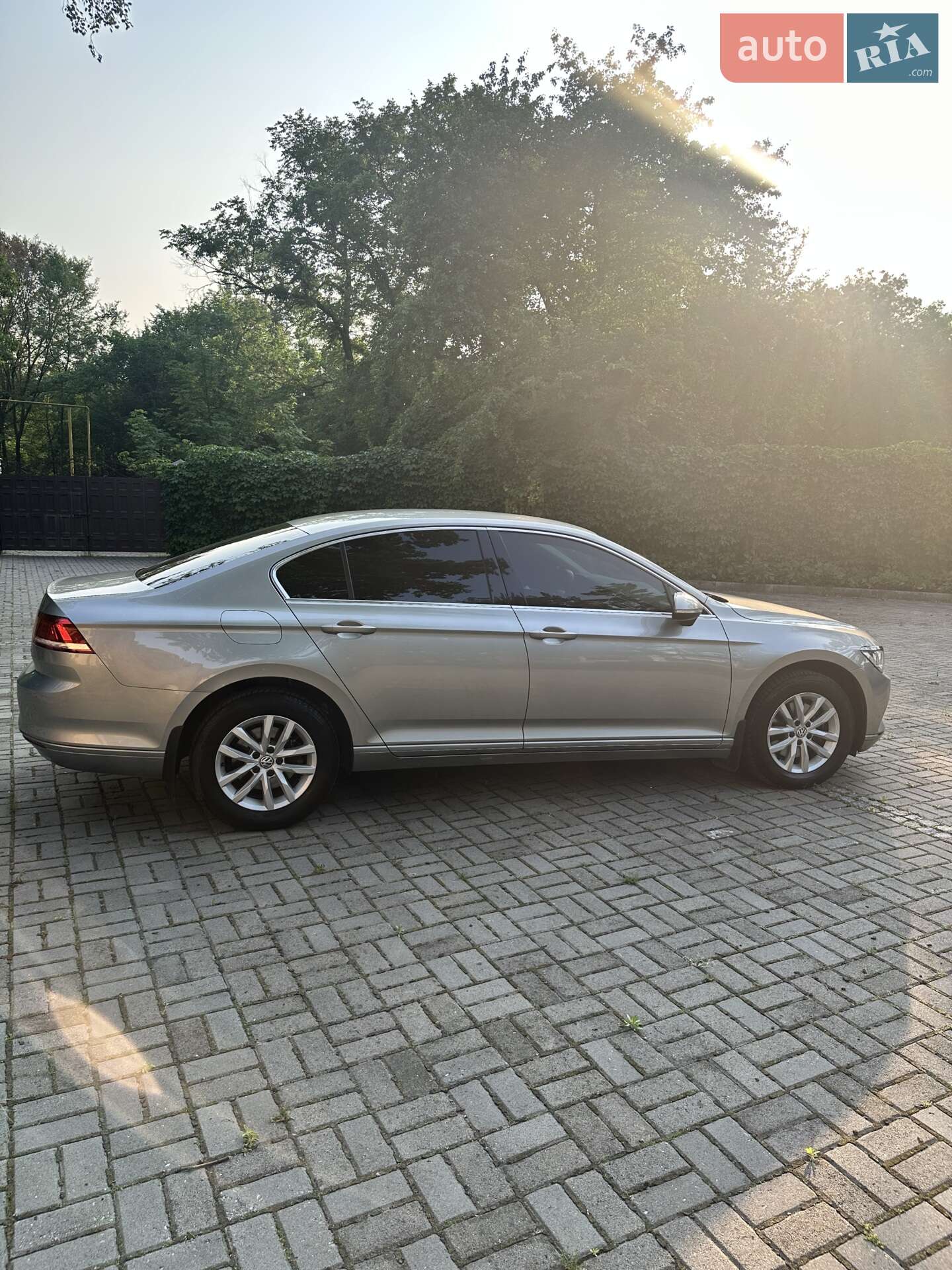 Volkswagen Passat 2017 VIN WVWZZZ3CZHE176742 фото оголошення 13 з 24