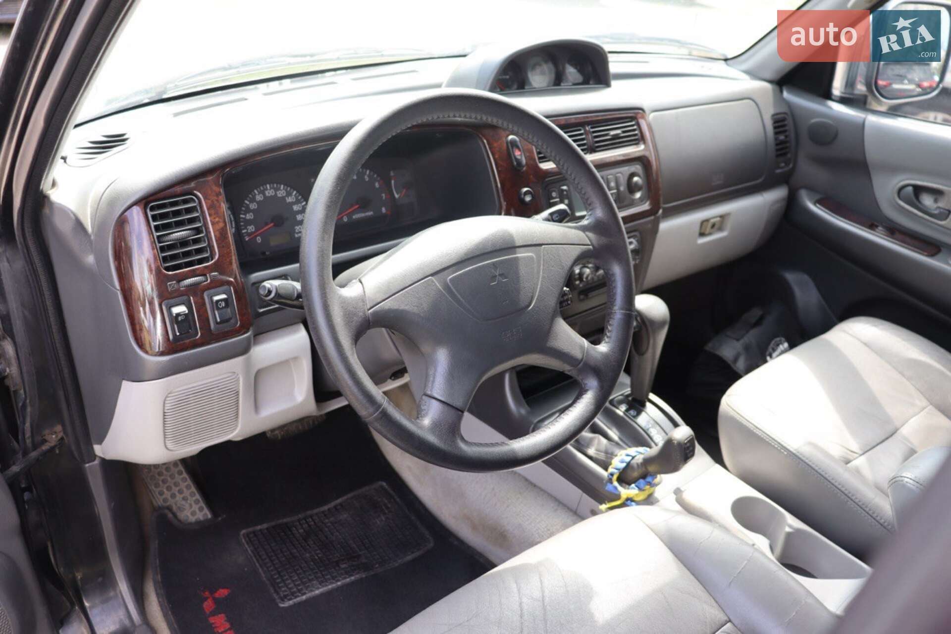 Mitsubishi Pajero Sport 2002 VIN JMB0RK9602J000455 фото оголошення 2 з 10