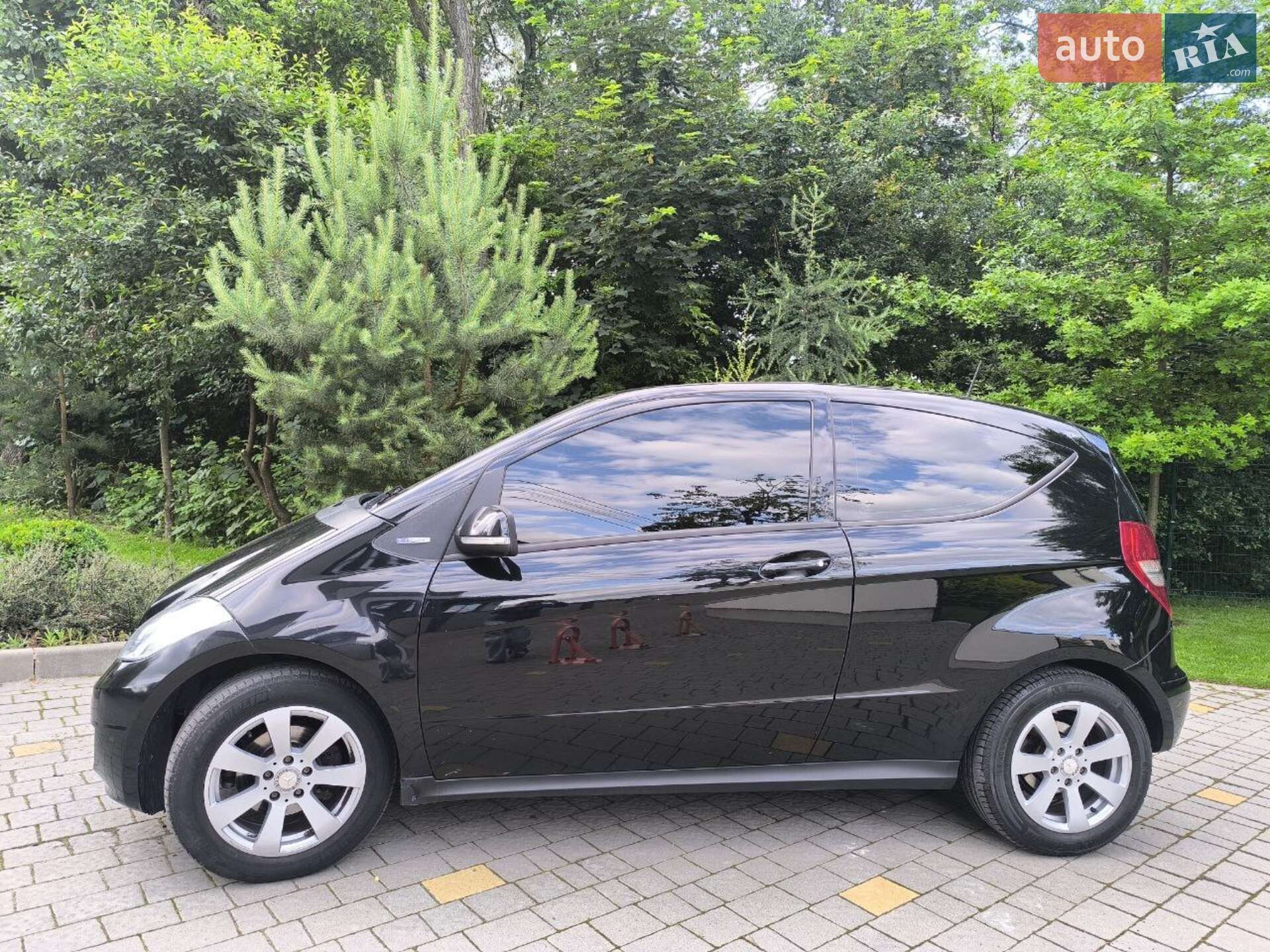 Mercedes-Benz A-Class 2010 VIN WDD1693311J879250 фото оголошення 3 з 17