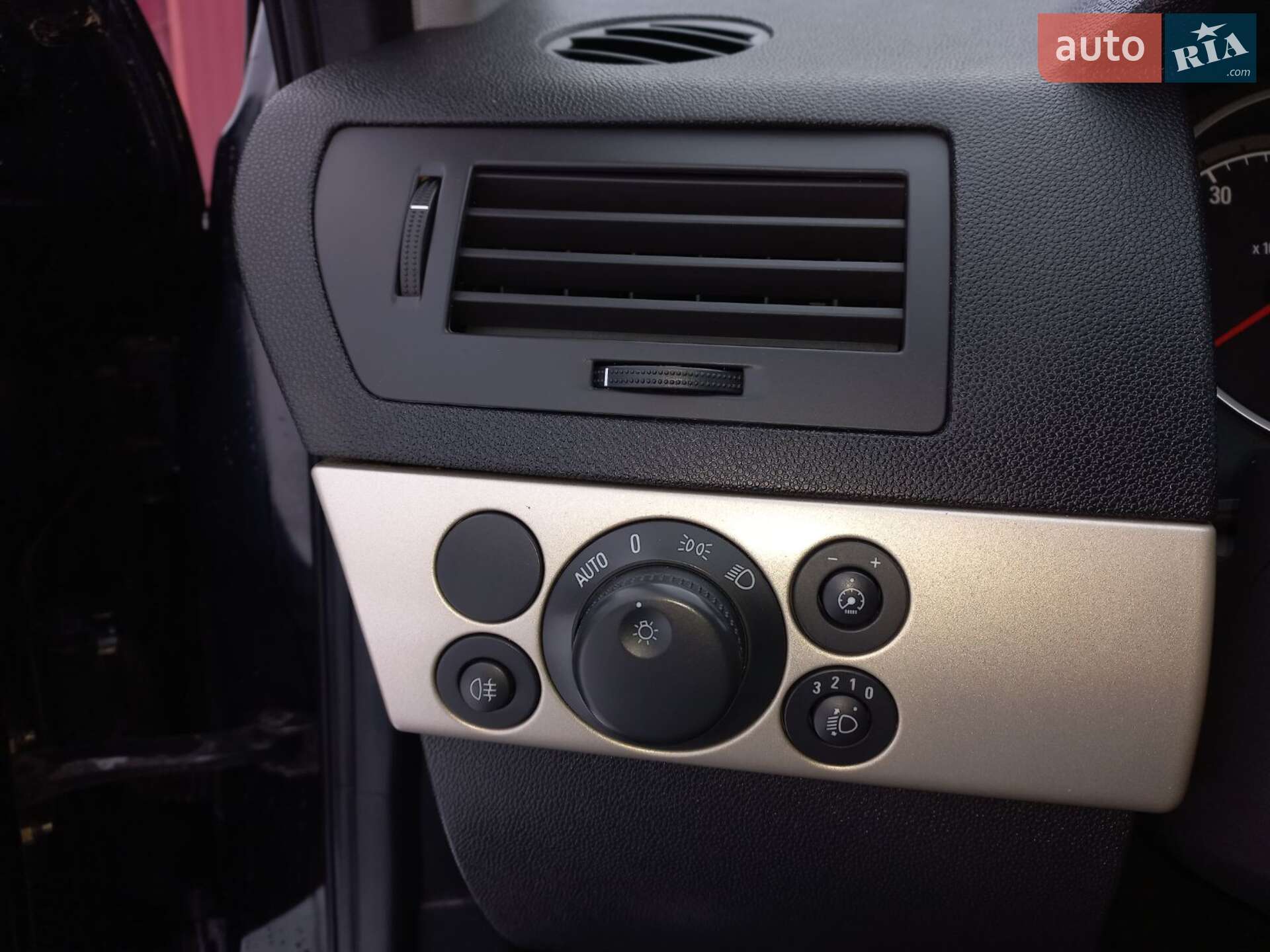 Opel Astra 2008 VIN W0L0AHL3582046354 фото оголошення 10 з 16