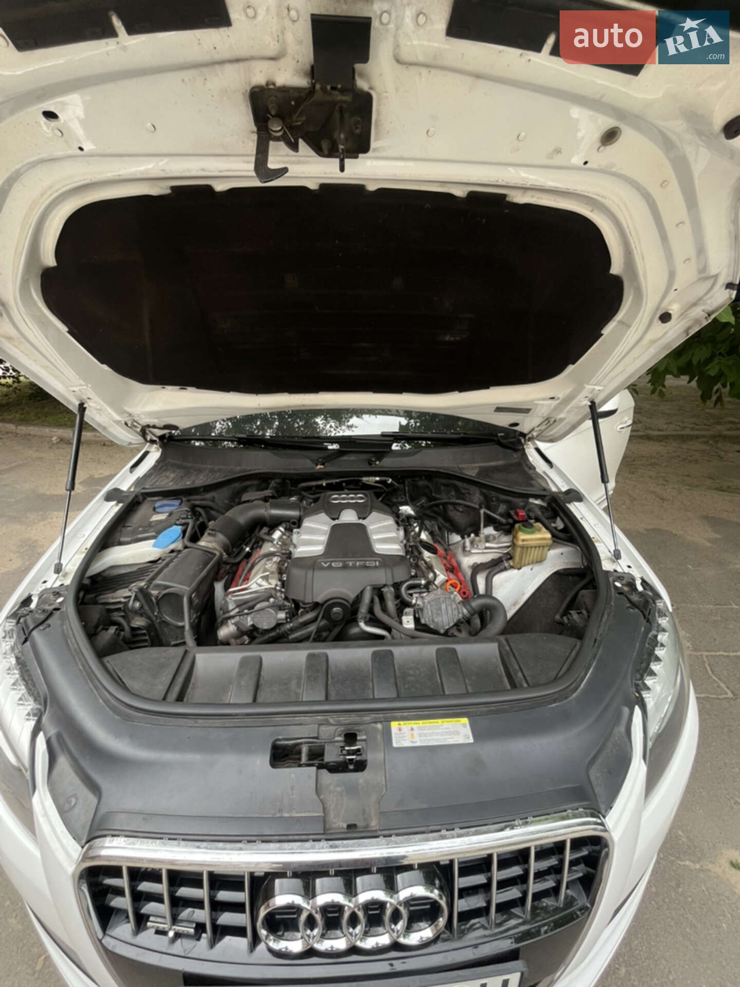 Audi Q7 2011 VIN WA1LGAFE5BD009266 фото оголошення 16 з 17