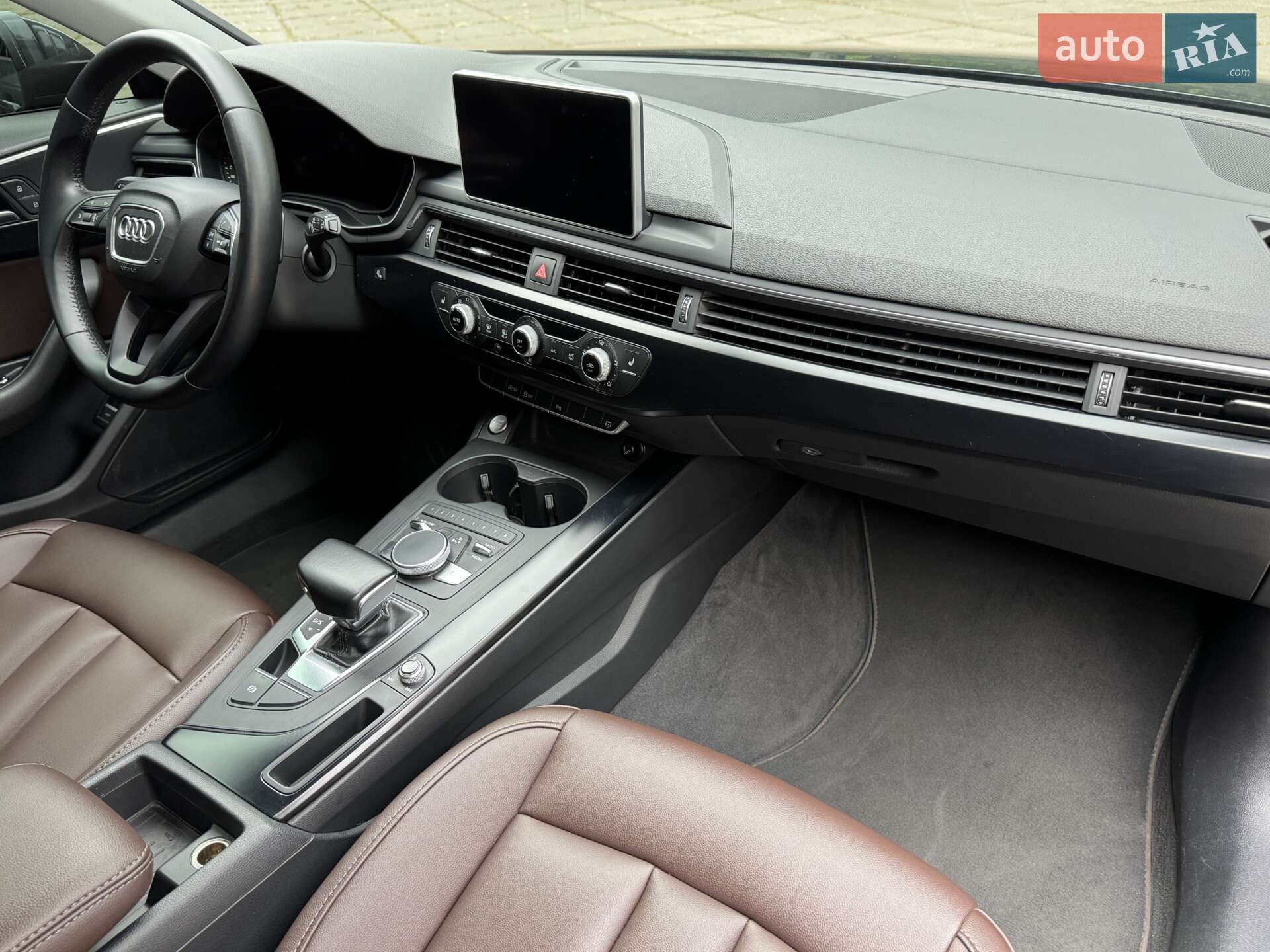 Audi A4 2016 VIN WAUZZZF42HA007949 фото оголошення 29 з 52