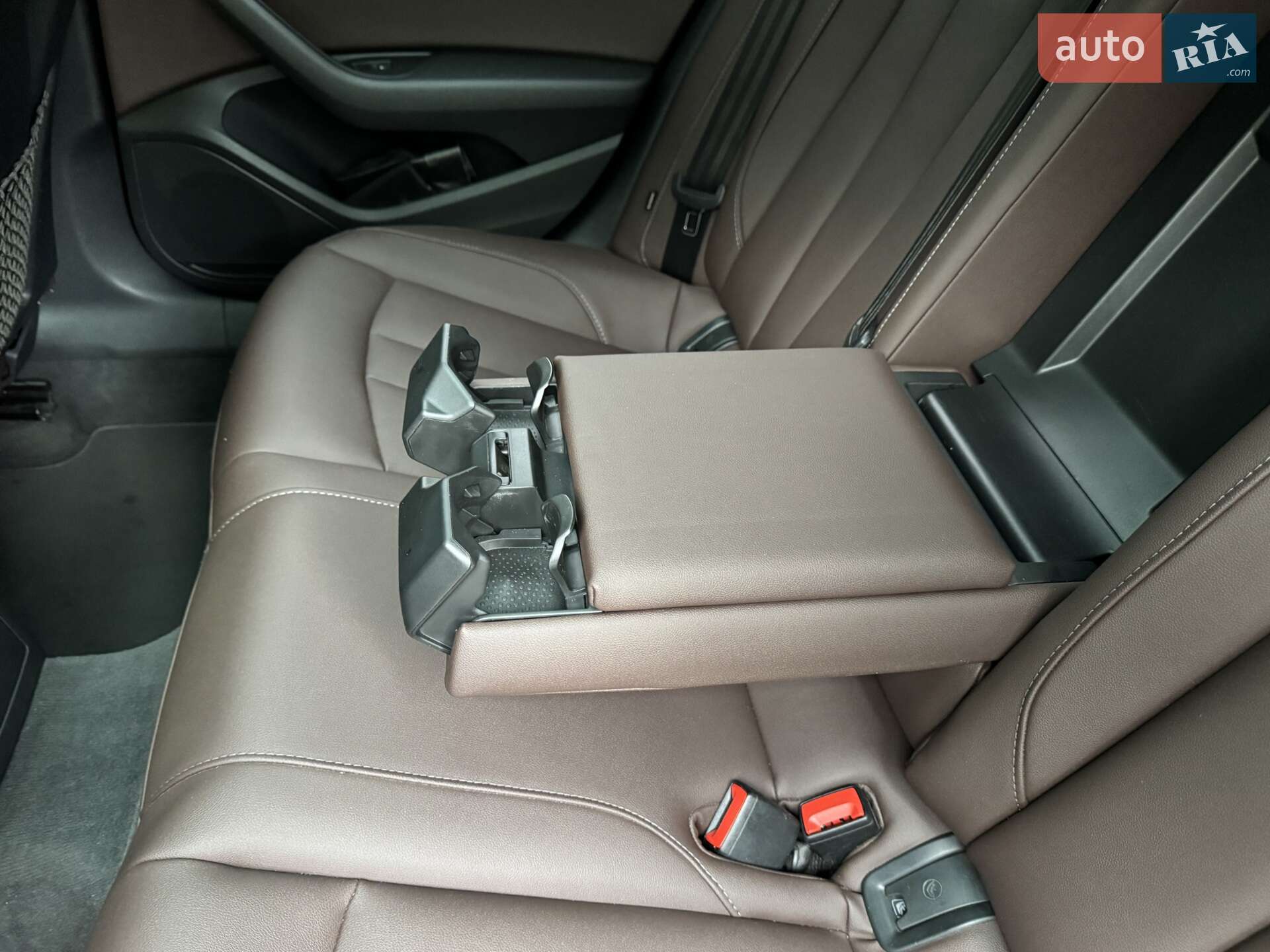 Audi A4 2016 VIN WAUZZZF42HA007949 фото оголошення 35 з 52