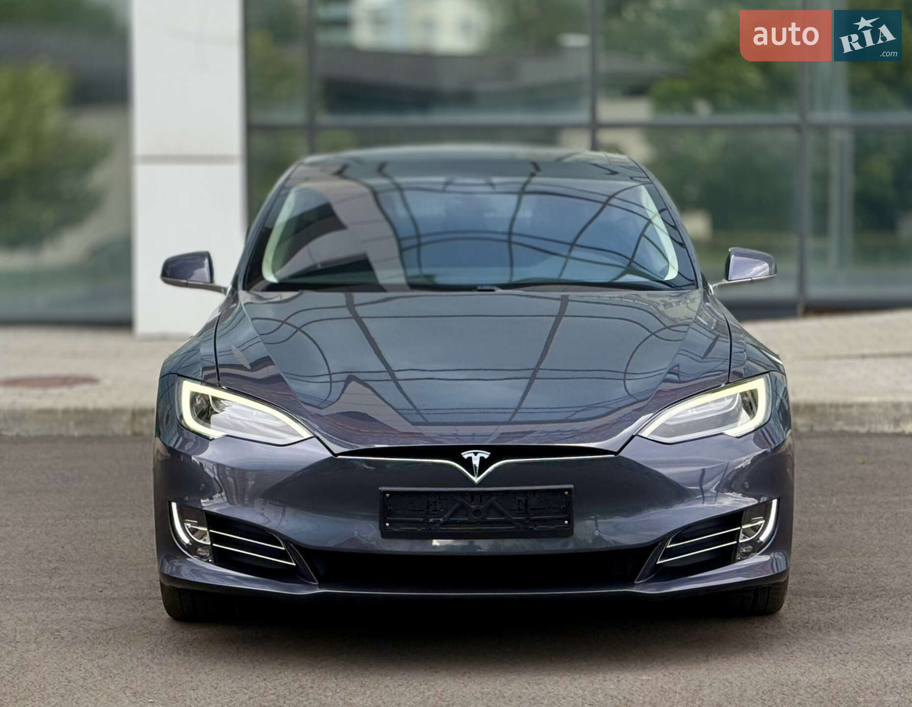 Tesla Model S 2018 VIN 5YJSA1E20JF292029 фото оголошення 3 з 19