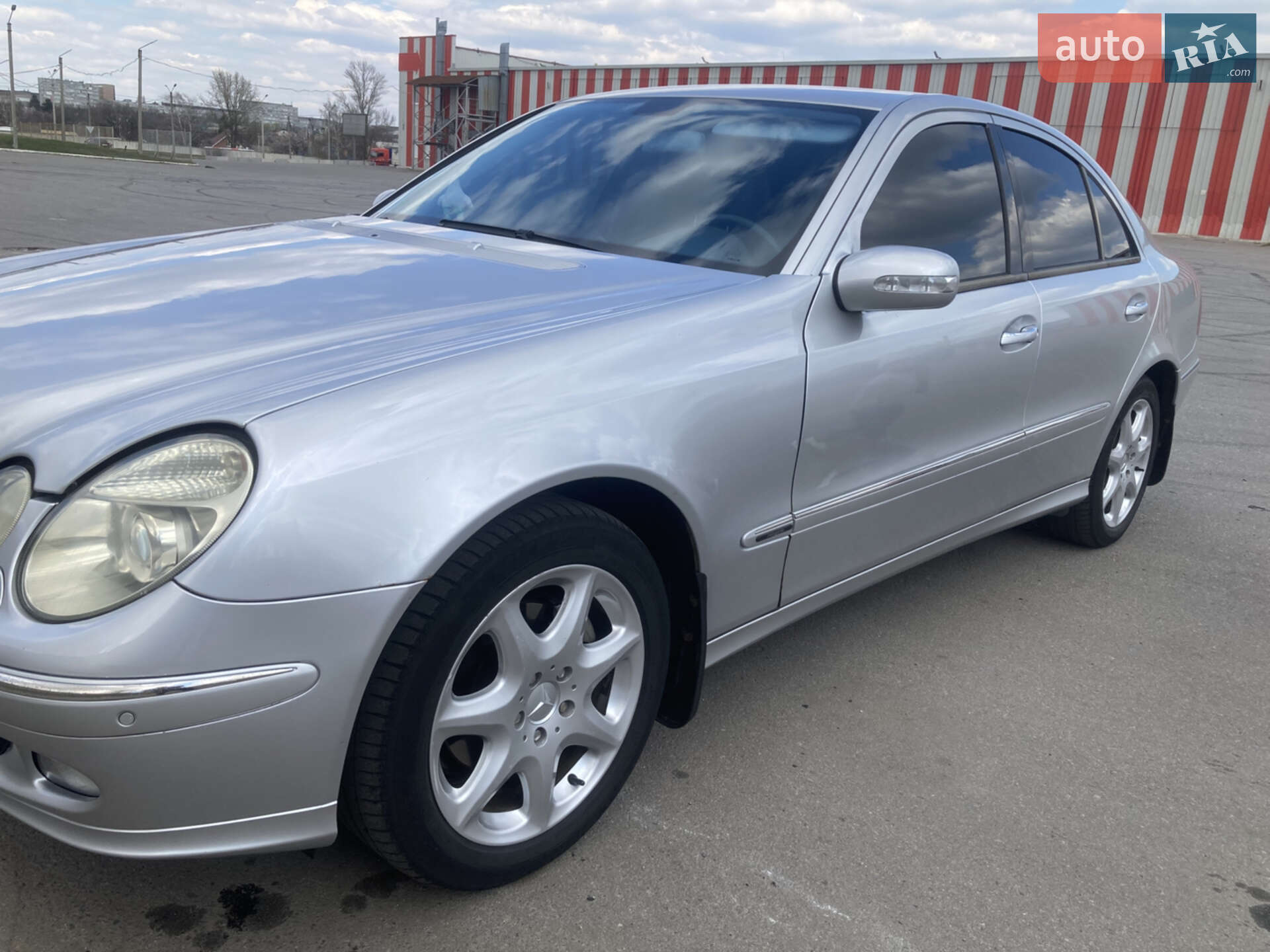 Mercedes-Benz E-Class 2005 VIN Y6D2110425A692671 фото оголошення 6 з 18