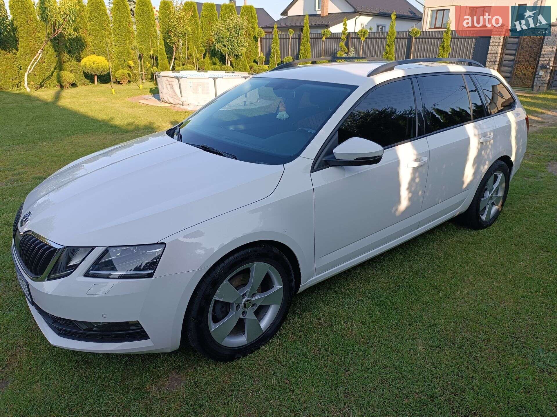 Skoda Octavia 2018 VIN TMBLJ7NE8K0060134 фото оголошення 6 з 17