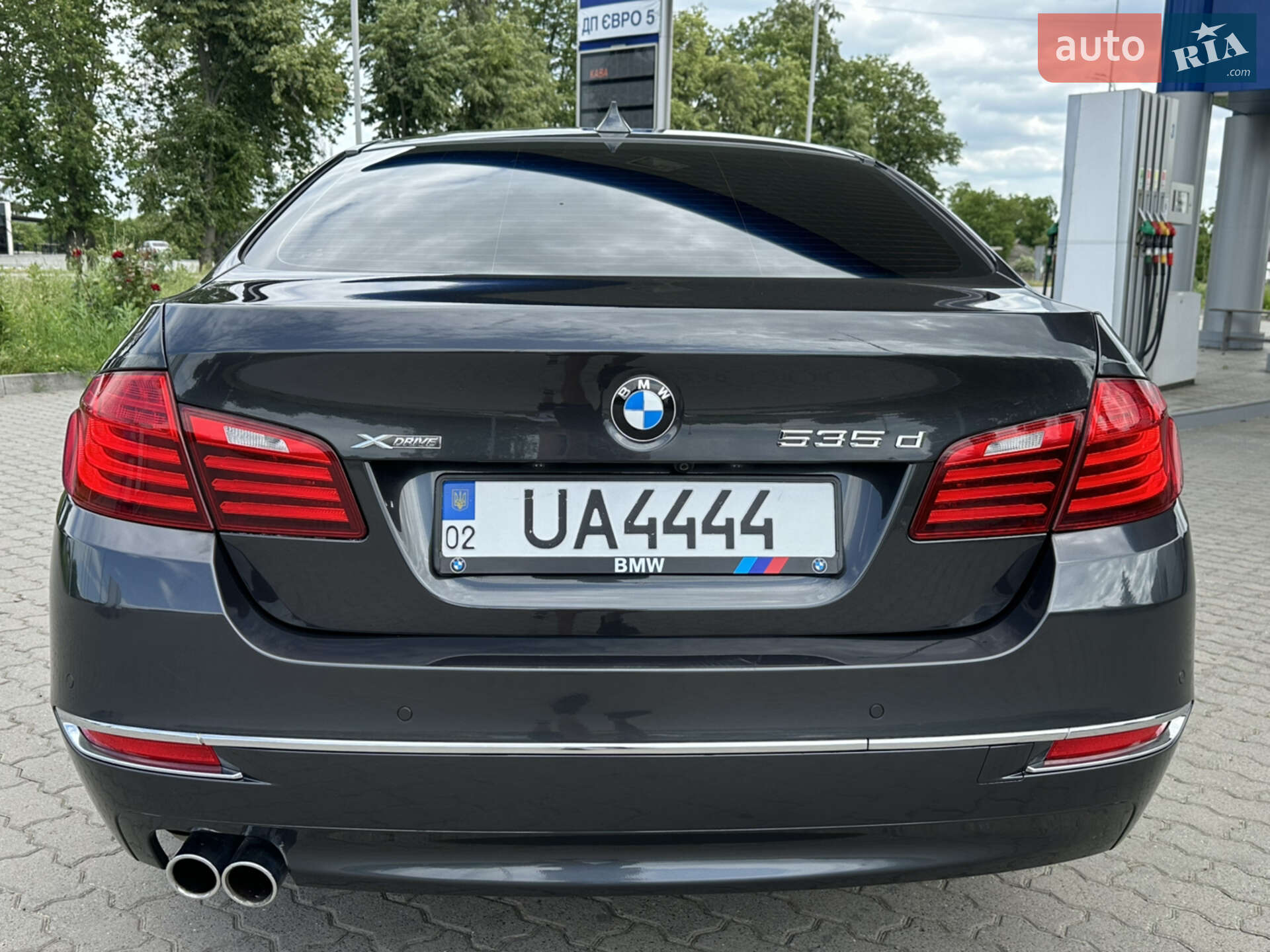 BMW 5 Series 2013 VIN WBAFV3C5XED684282 фото оголошення 4 з 15