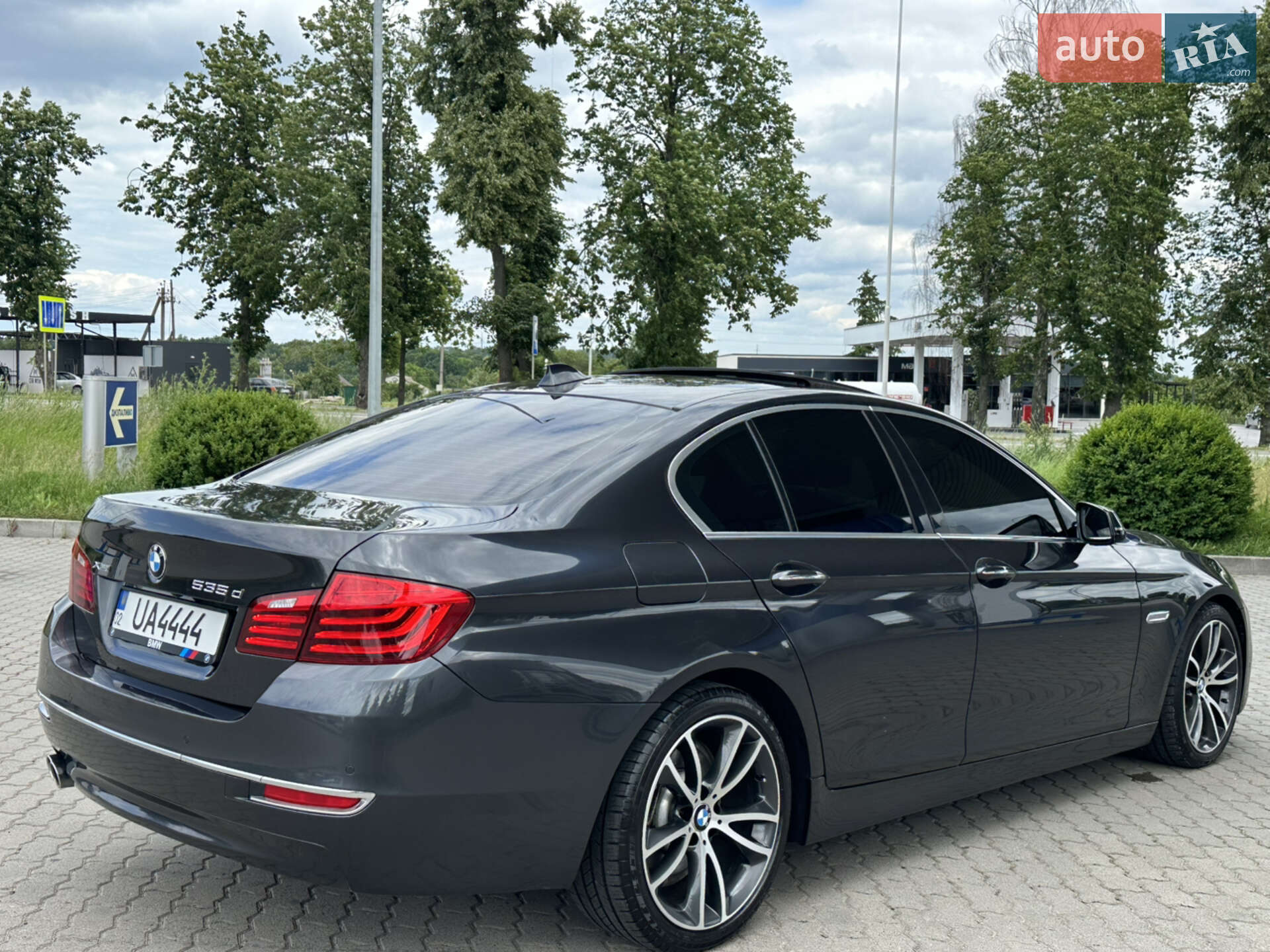 BMW 5 Series 2013 VIN WBAFV3C5XED684282 фото оголошення 13 з 15