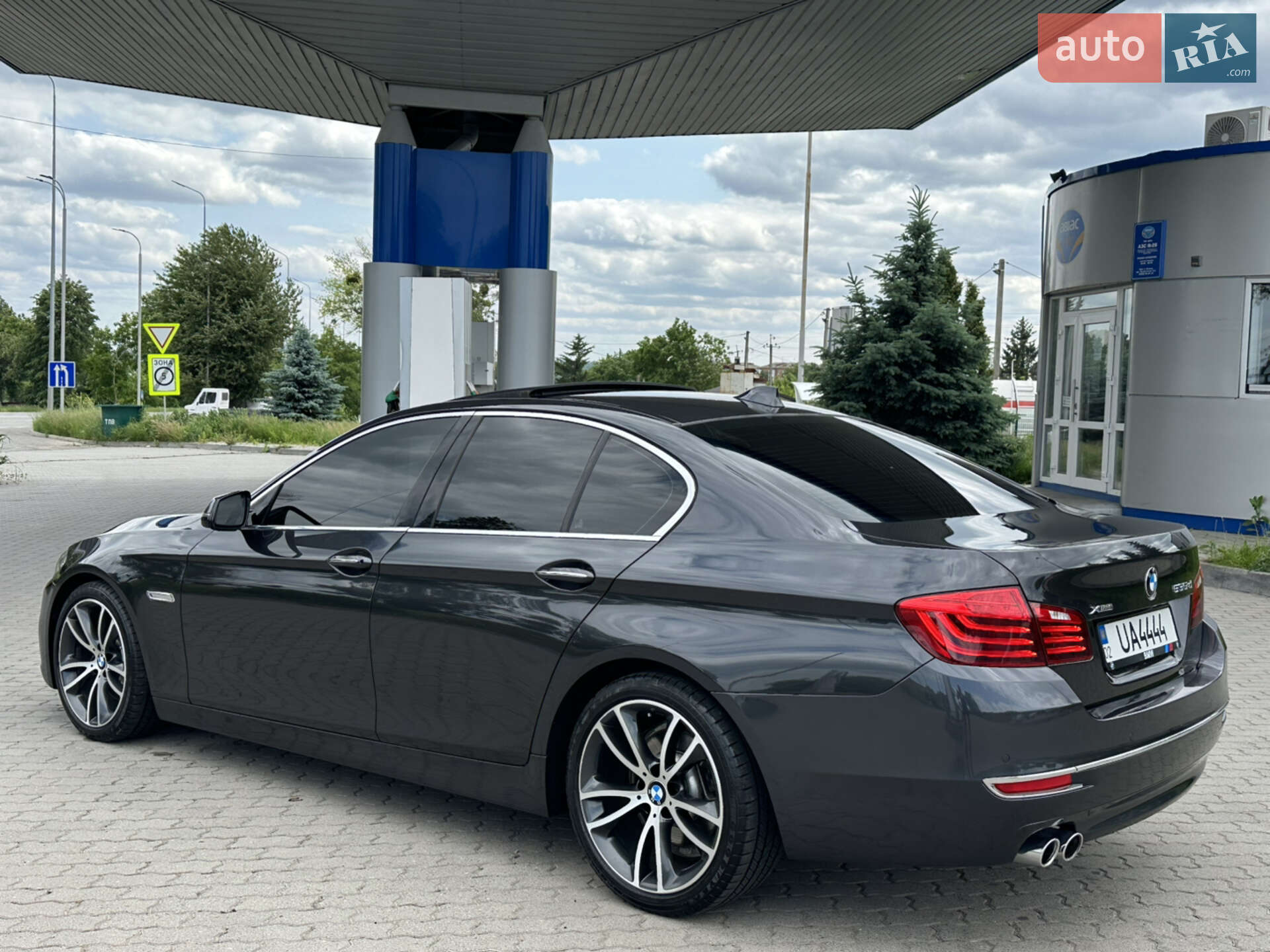 BMW 5 Series 2013 VIN WBAFV3C5XED684282 фото оголошення 14 з 15