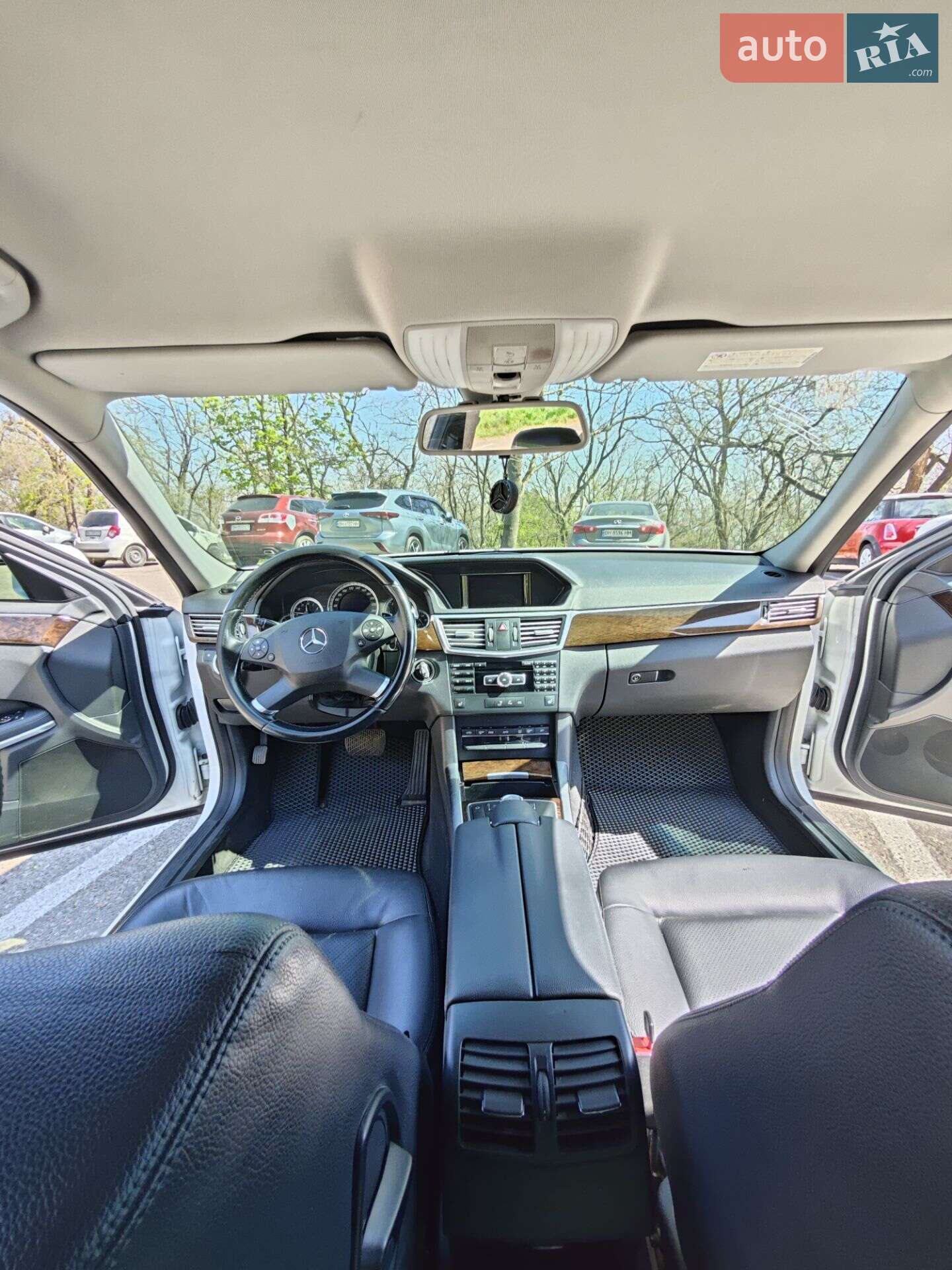 Mercedes-Benz E-Class 2012 VIN WDD2120051A717971 фото оголошення 11 з 12