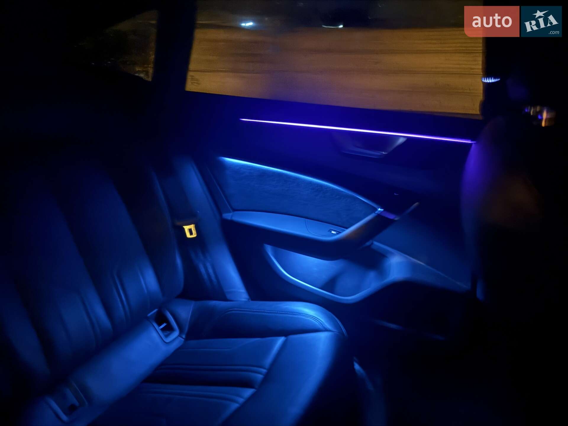 Audi A7 Sportback 2018 VIN WAUZZZF2XKN027798 фото оголошення 15 з 61