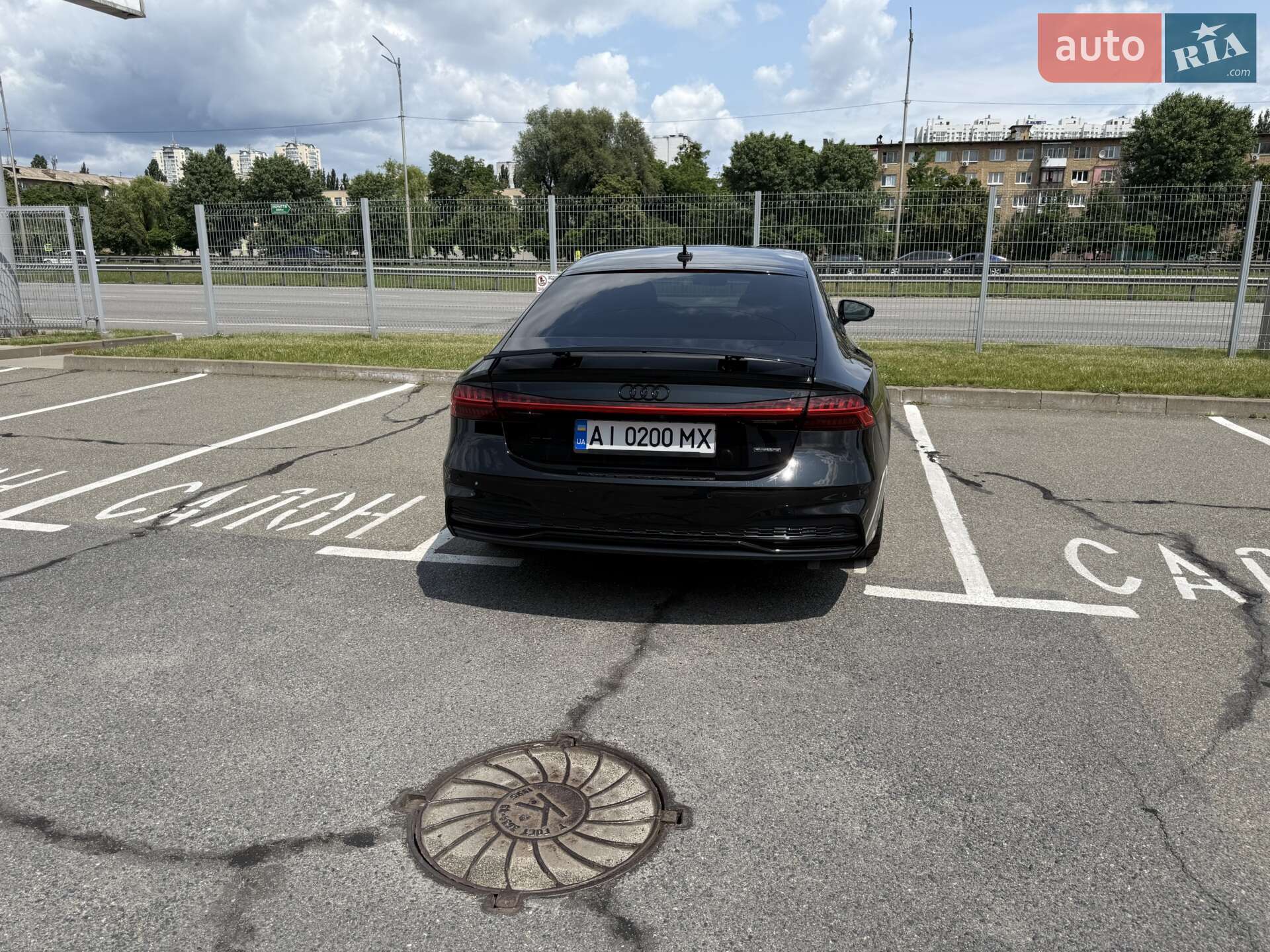 Audi A7 Sportback 2018 VIN WAUZZZF2XKN027798 фото оголошення 17 з 31