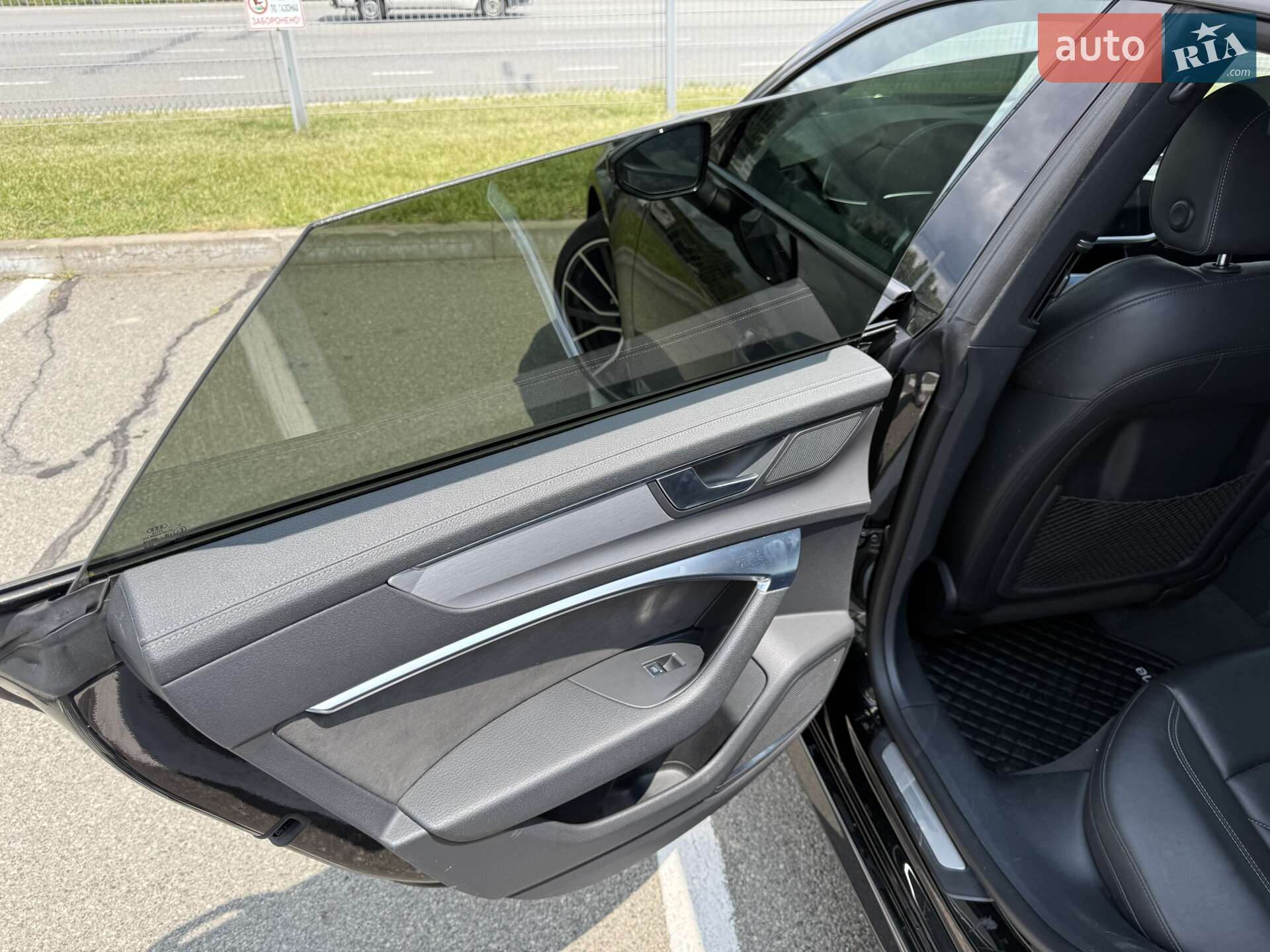 Audi A7 Sportback 2018 VIN WAUZZZF2XKN027798 фото оголошення 24 з 61
