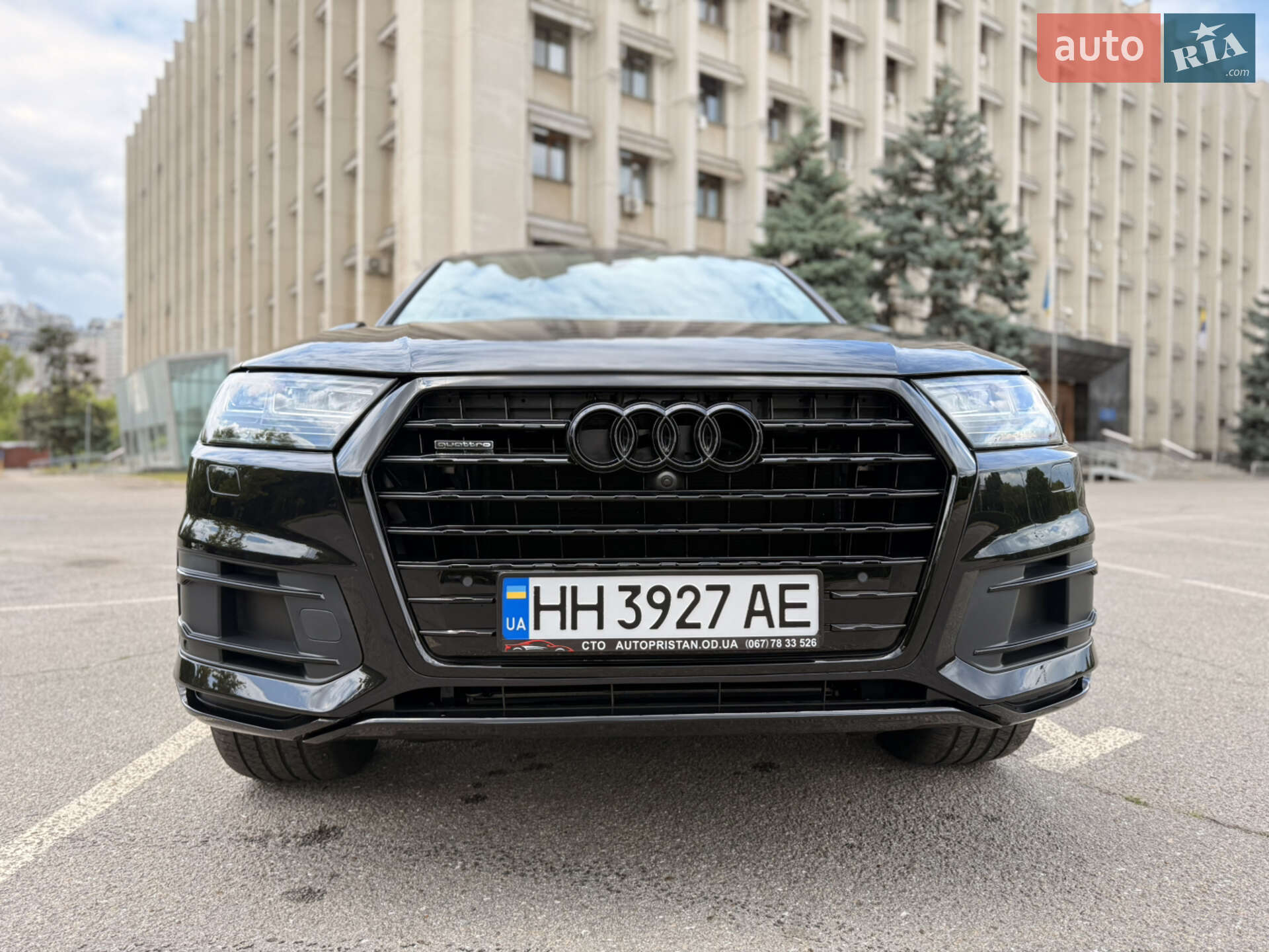 Audi Q7 2018 VIN WA1LHAF78KD025525 фото оголошення 3 з 31