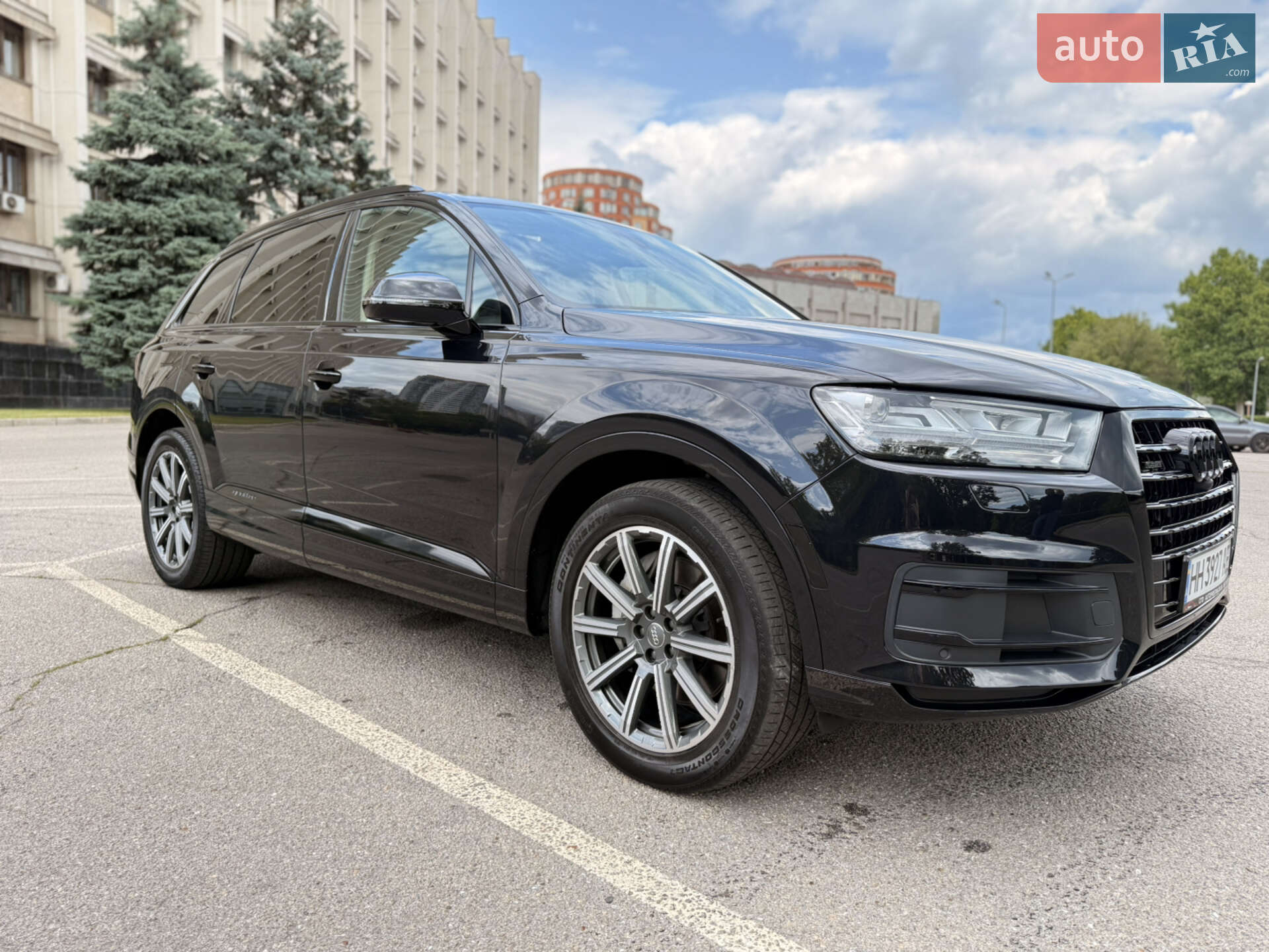 Audi Q7 2018 VIN WA1LHAF78KD025525 фото оголошення 6 з 31
