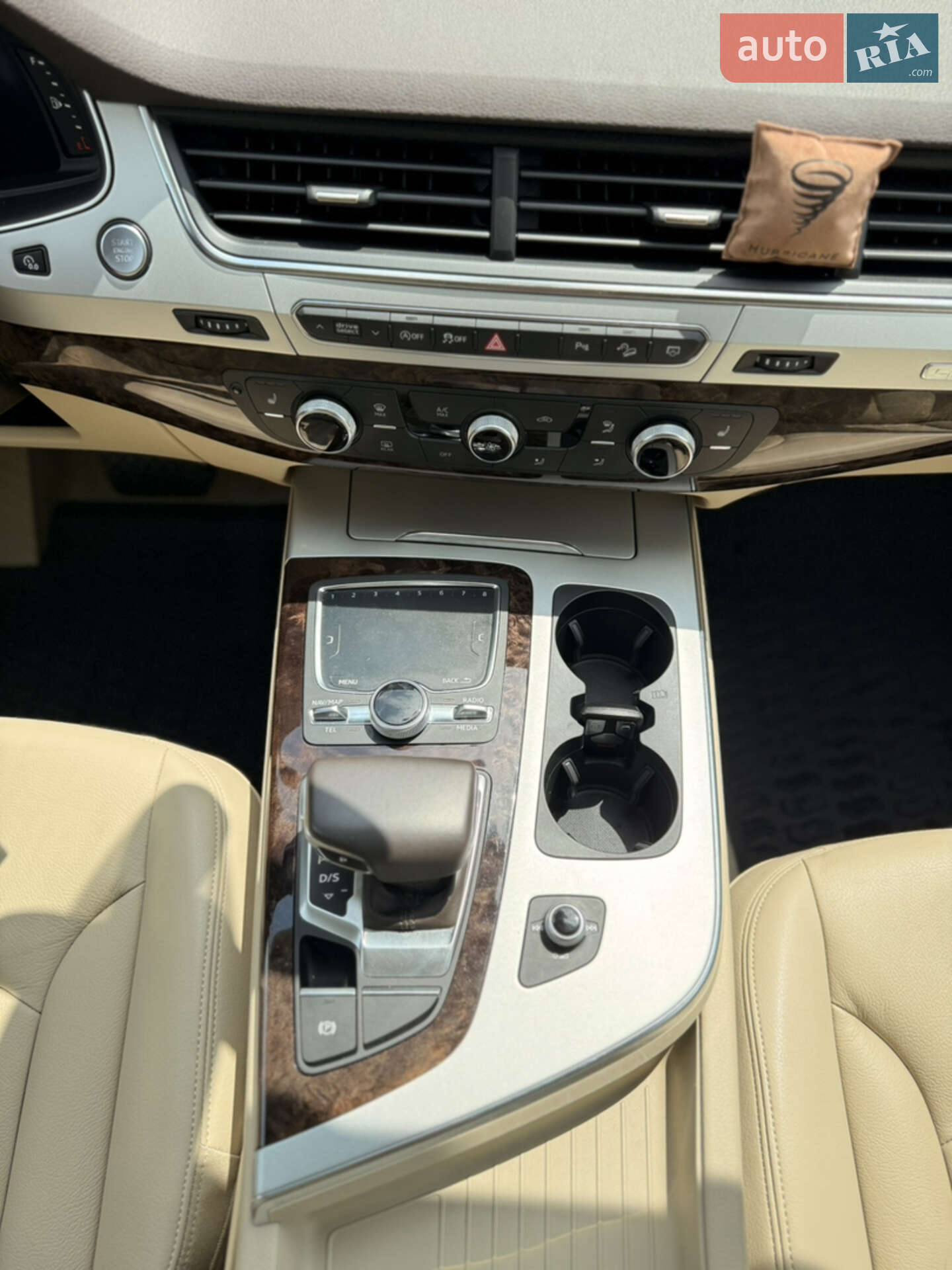 Audi Q7 2018 VIN WA1LHAF78KD025525 фото оголошення 17 з 31