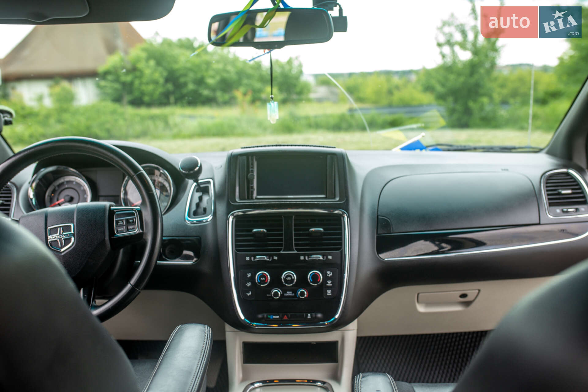 Dodge Grand Caravan 2017 VIN 2C4RDGCG8HR786578 фото оголошення 11 з 25