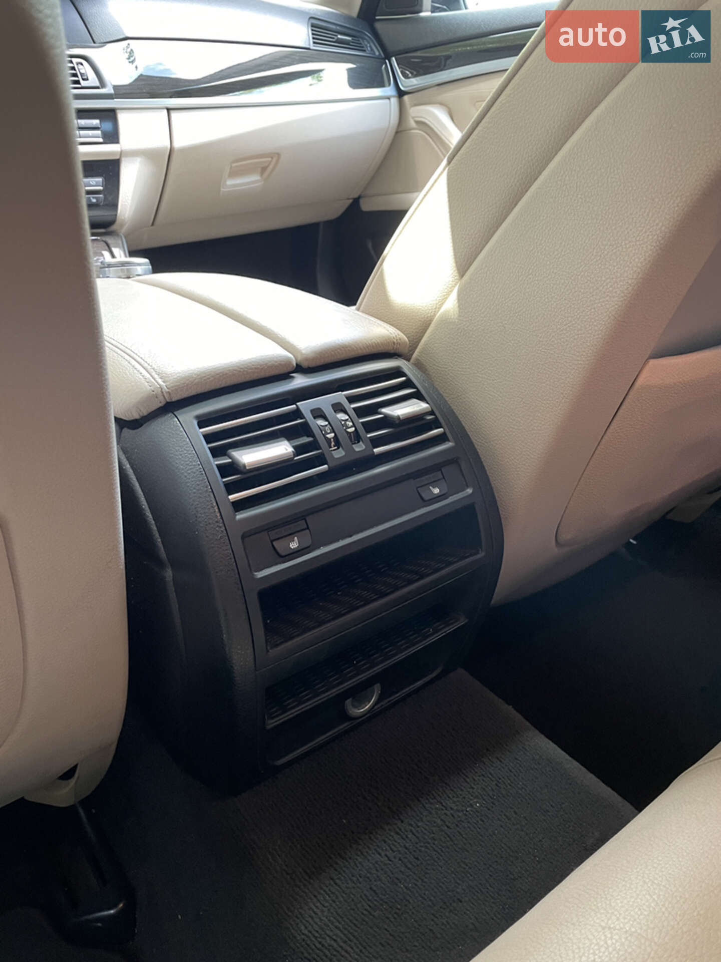BMW 5 Series 2012 VIN WBAXG5C55CDX04428 фото оголошення 2 з 17