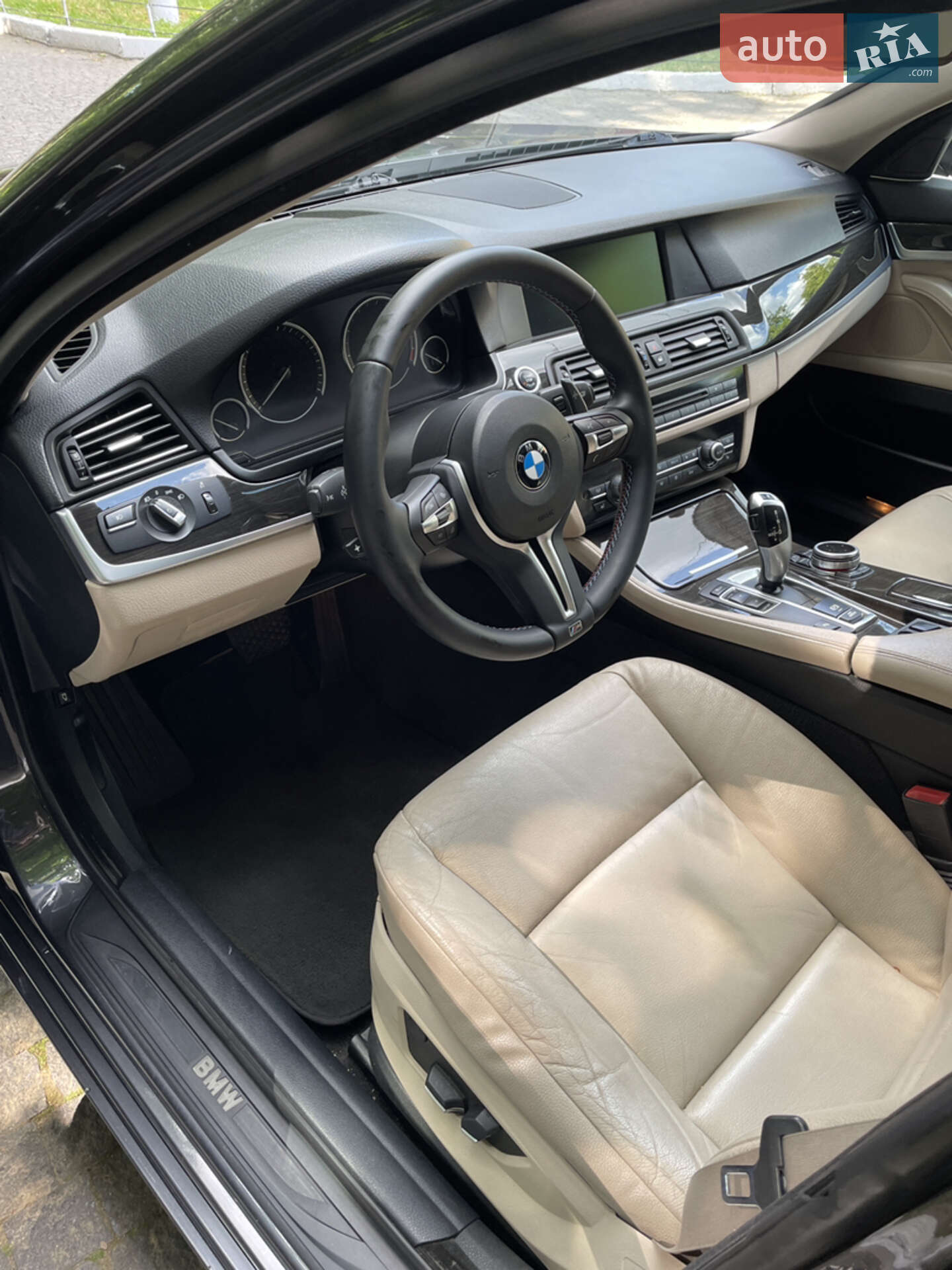 BMW 5 Series 2012 VIN WBAXG5C55CDX04428 фото оголошення 4 з 17