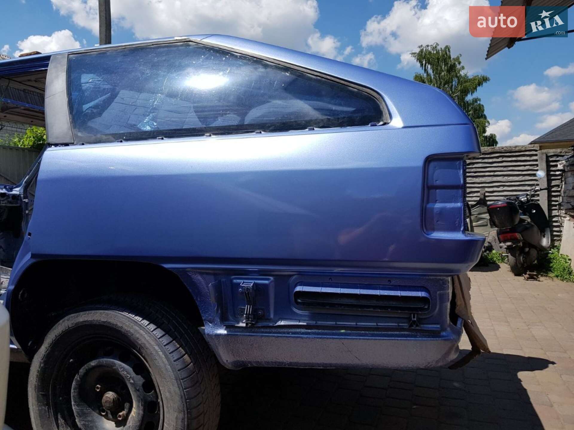 Audi 100 1985 VIN WAUZZZ44ZFA077897 фото оголошення 9 з 25